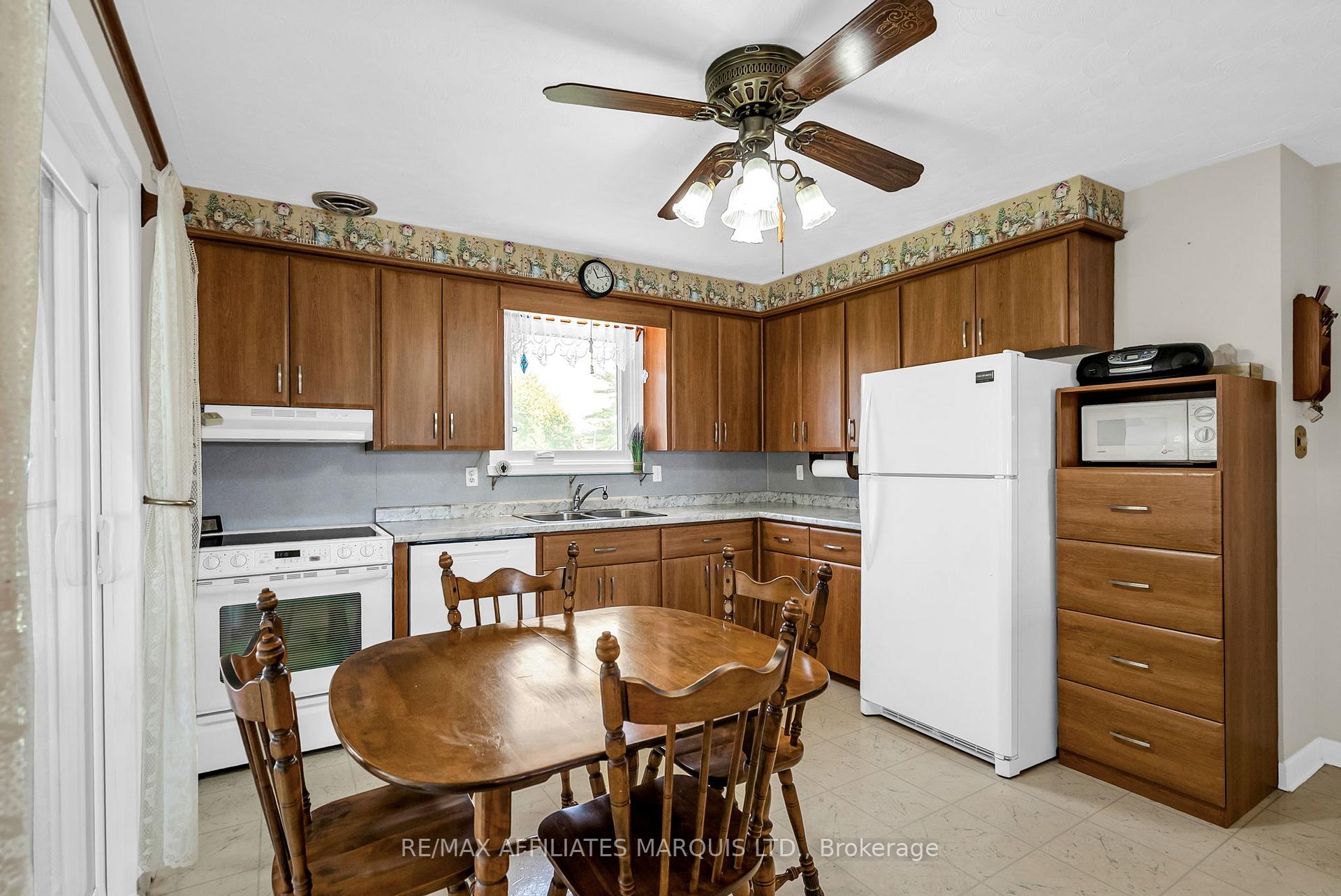 Photo 8 of 1405 Norman Avenue, Cornwall — HOMEH