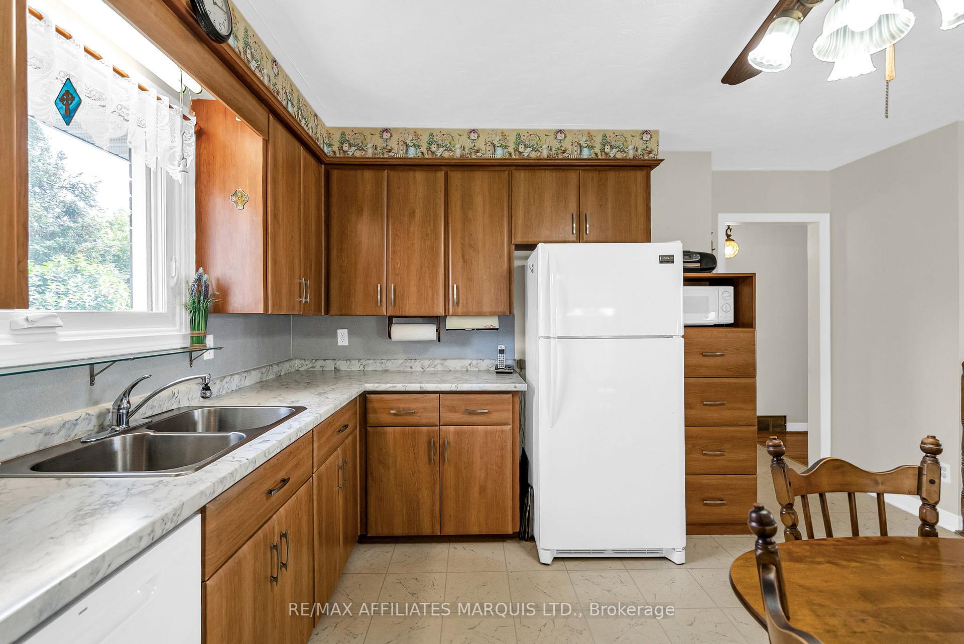 Photo 9 of 1405 Norman Avenue, Cornwall — HOMEH