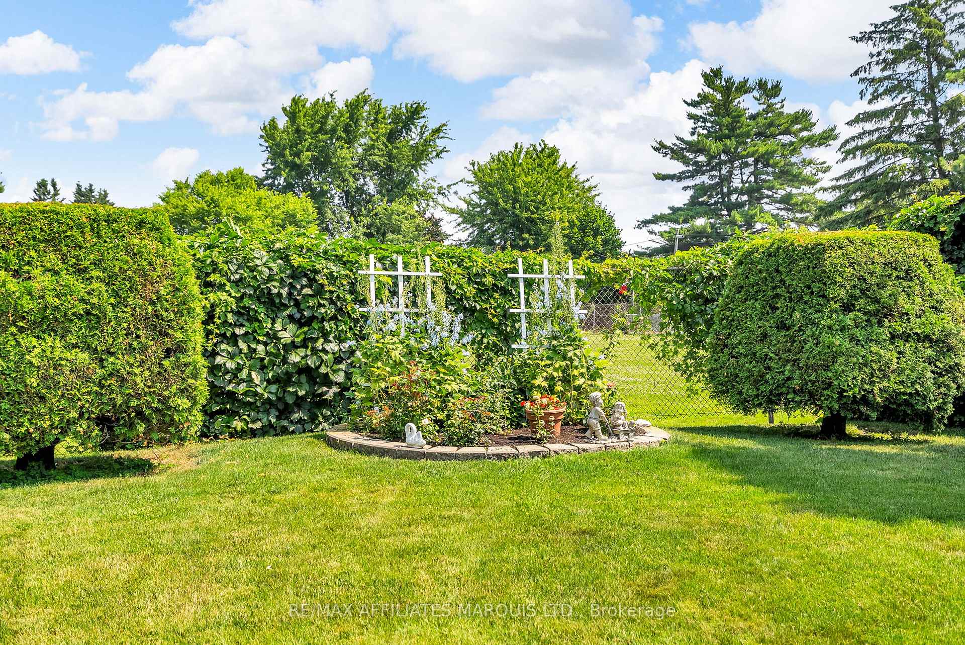 Photo 30 of 1405 Norman Avenue, Cornwall — HOMEH