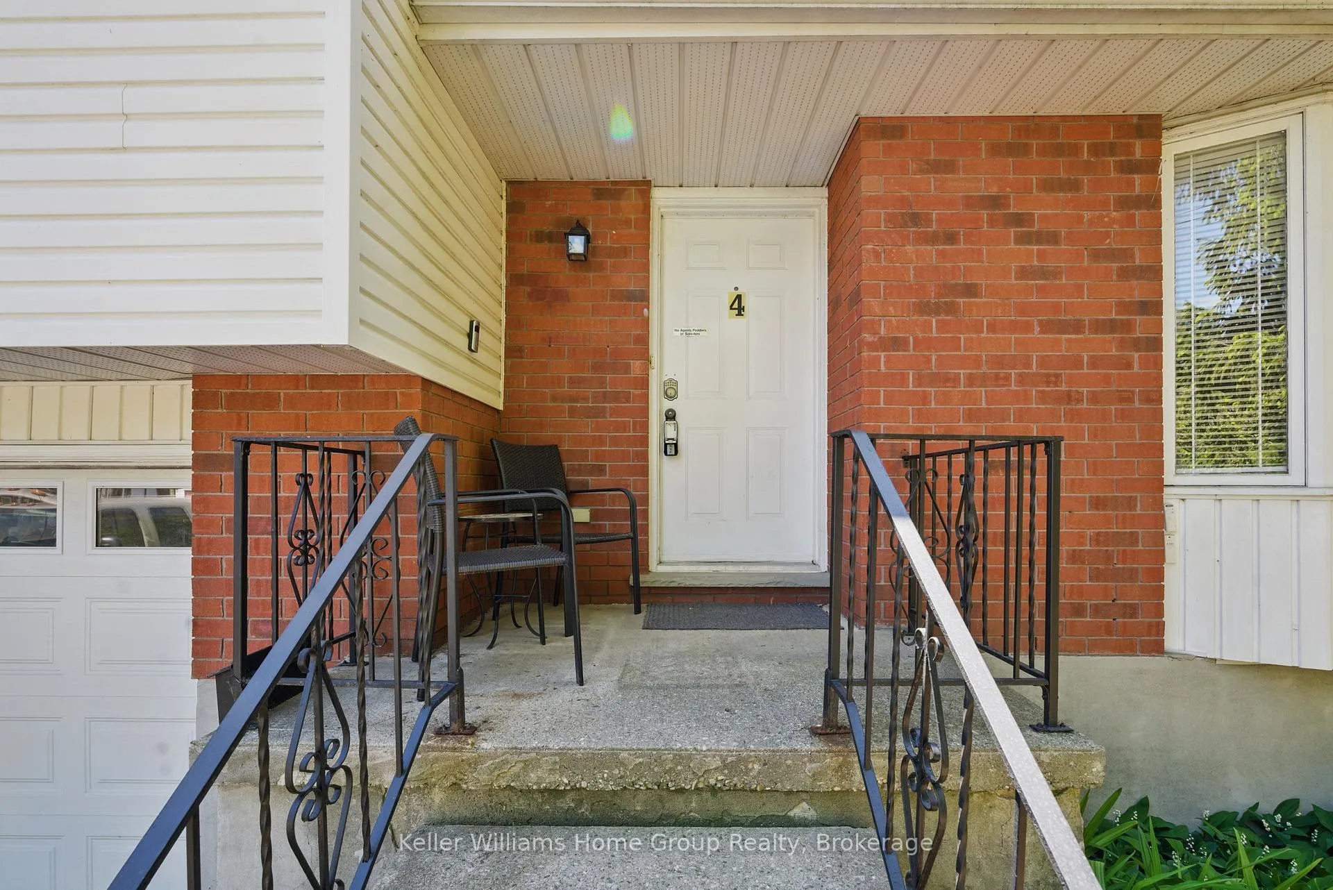 Photo 3 of 4 Market Street, Kitchener — HOMEH