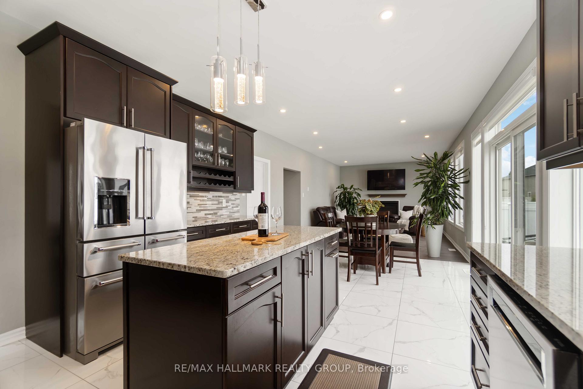Photo 8 of 72 Wingover Private, Ottawa, Huntley Ward (South East) — HOMEH