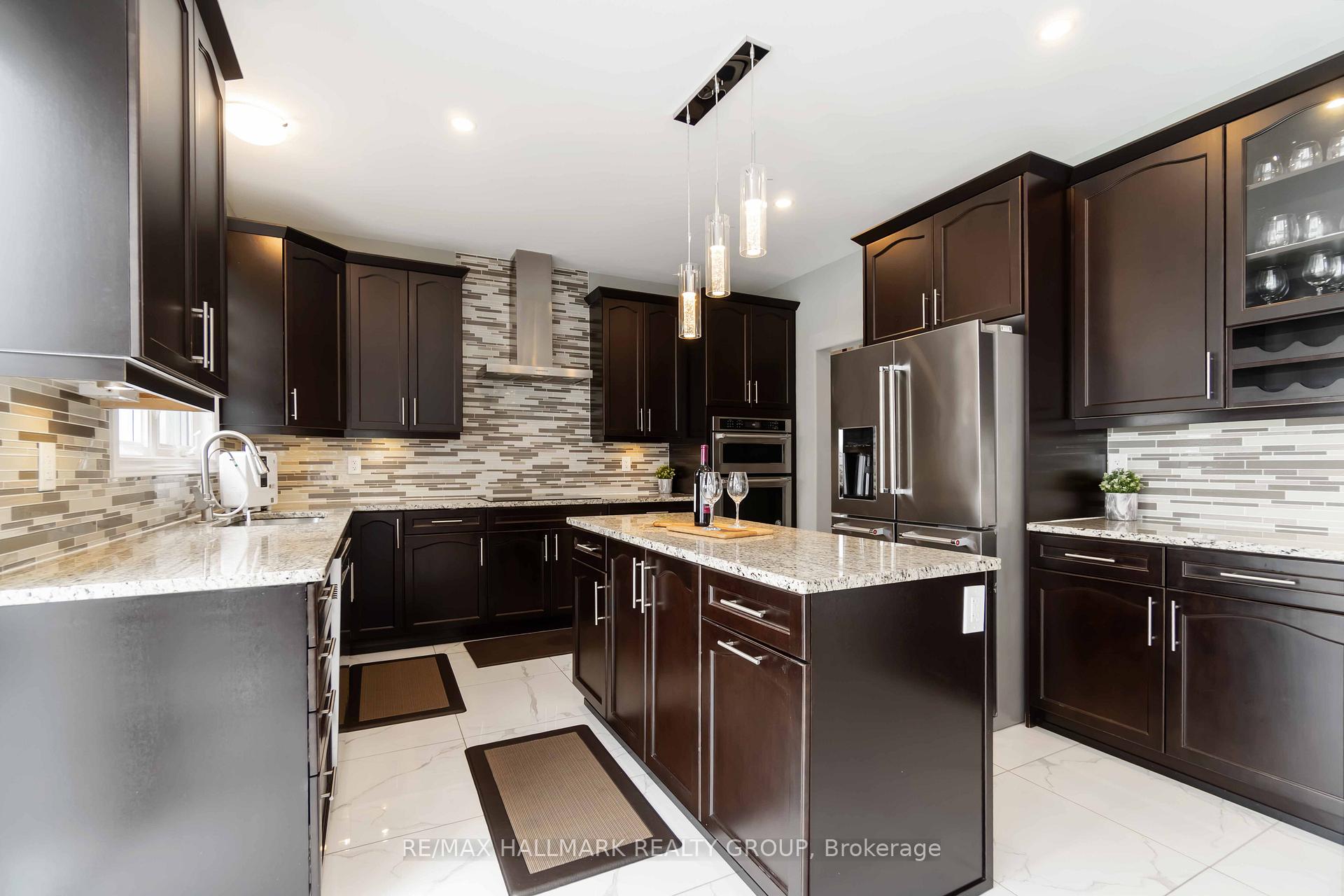 Photo 9 of 72 Wingover Private, Ottawa, Huntley Ward (South East) — HOMEH