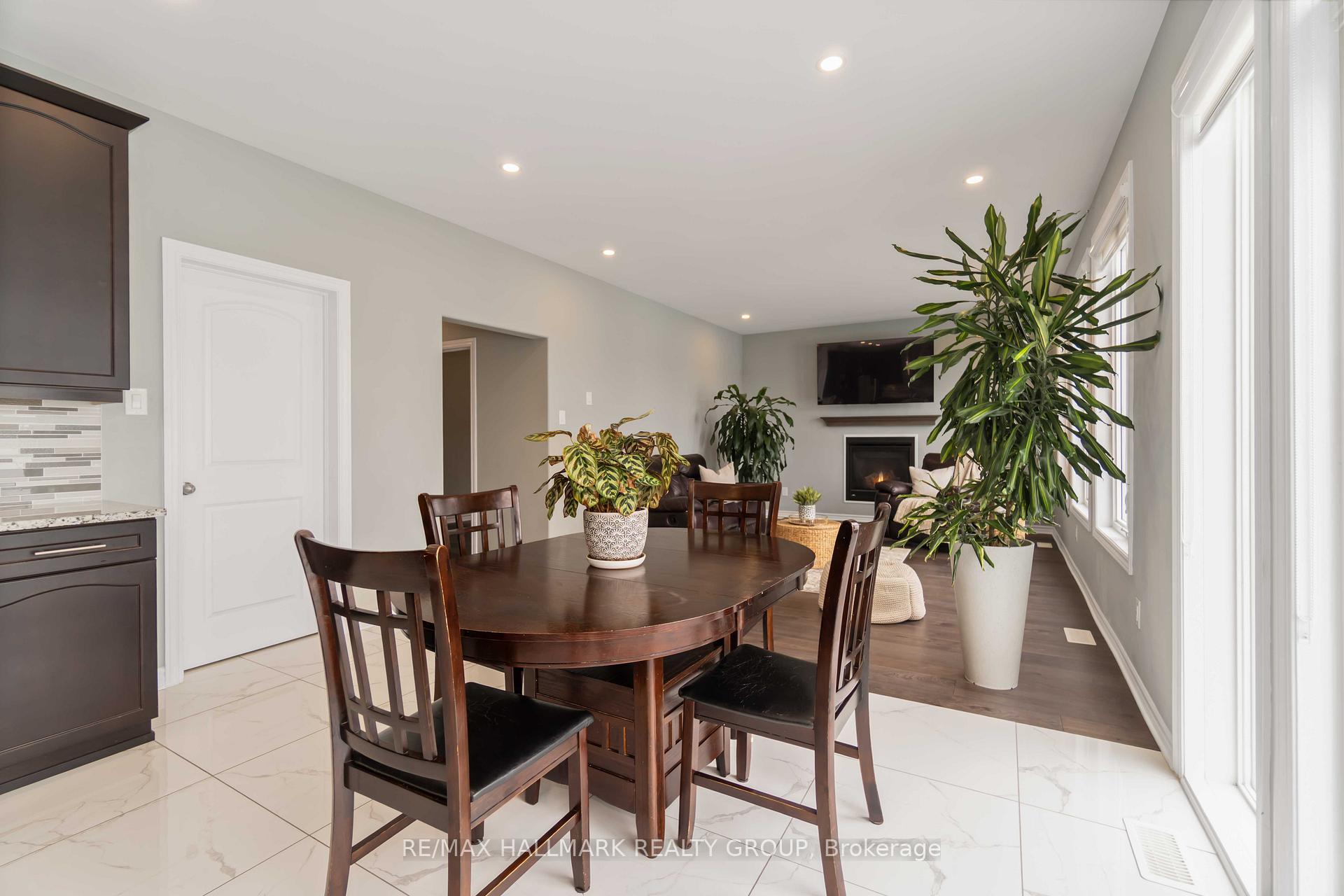 Photo 12 of 72 Wingover Private, Ottawa, Huntley Ward (South East) — HOMEH