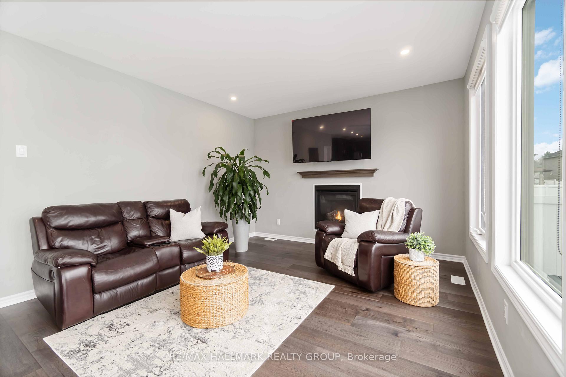 Photo 13 of 72 Wingover Private, Ottawa, Huntley Ward (South East) — HOMEH