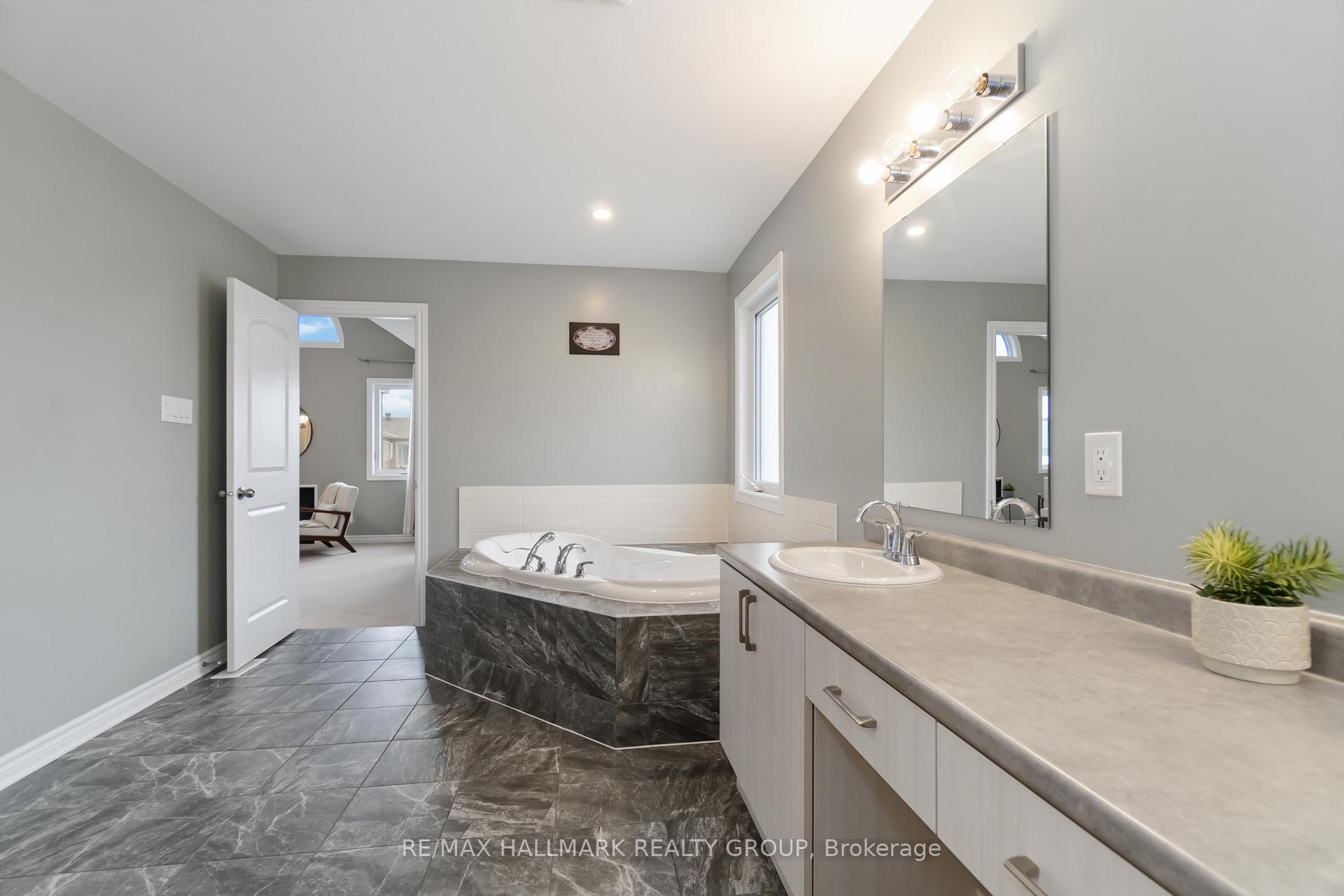 Photo 22 of 72 Wingover Private, Ottawa, Huntley Ward (South East) — HOMEH