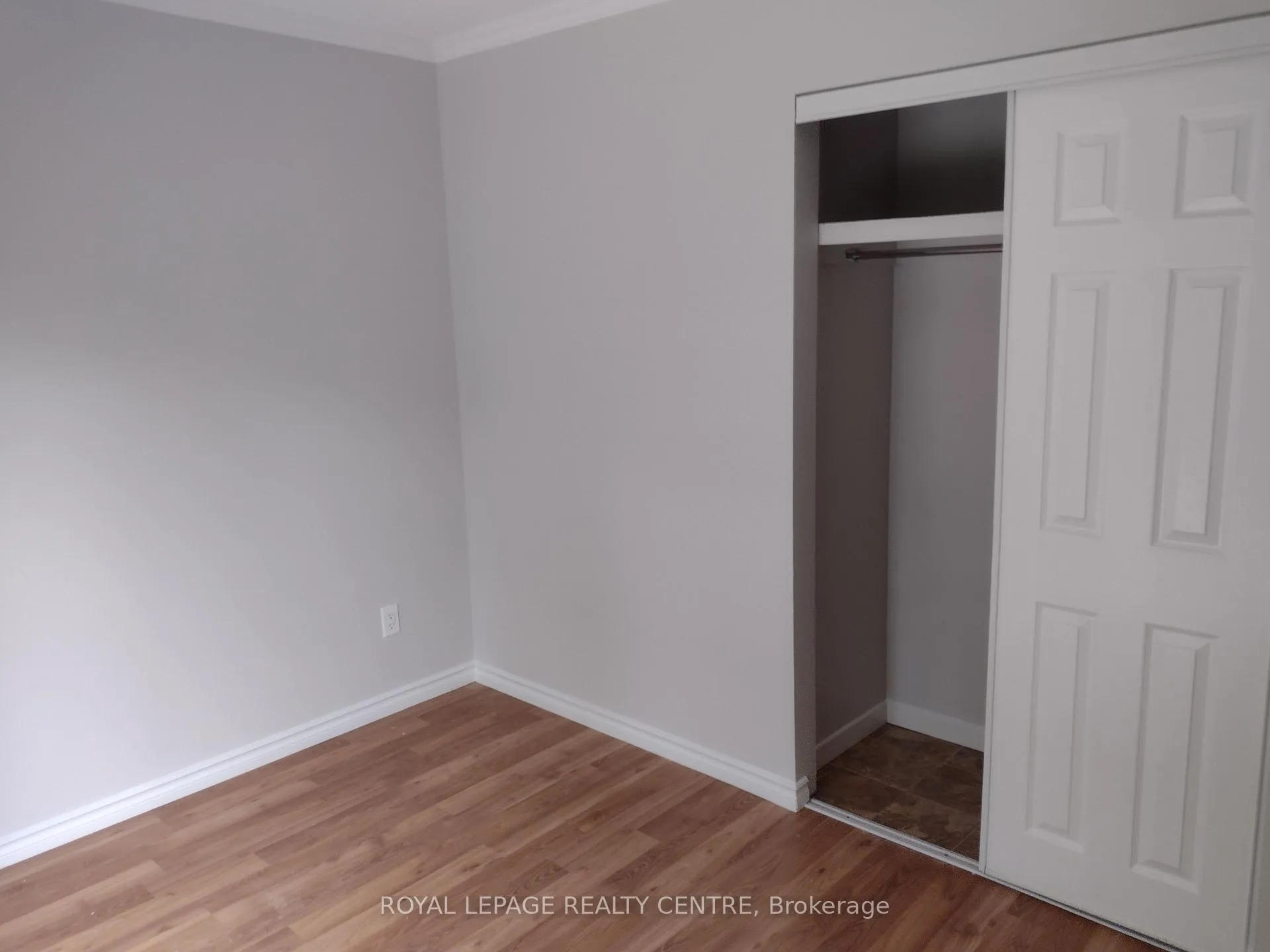 Photo 12 of Unit Upper, 3 Salisbury Circle, Brampton, Brampton North — HOMEH