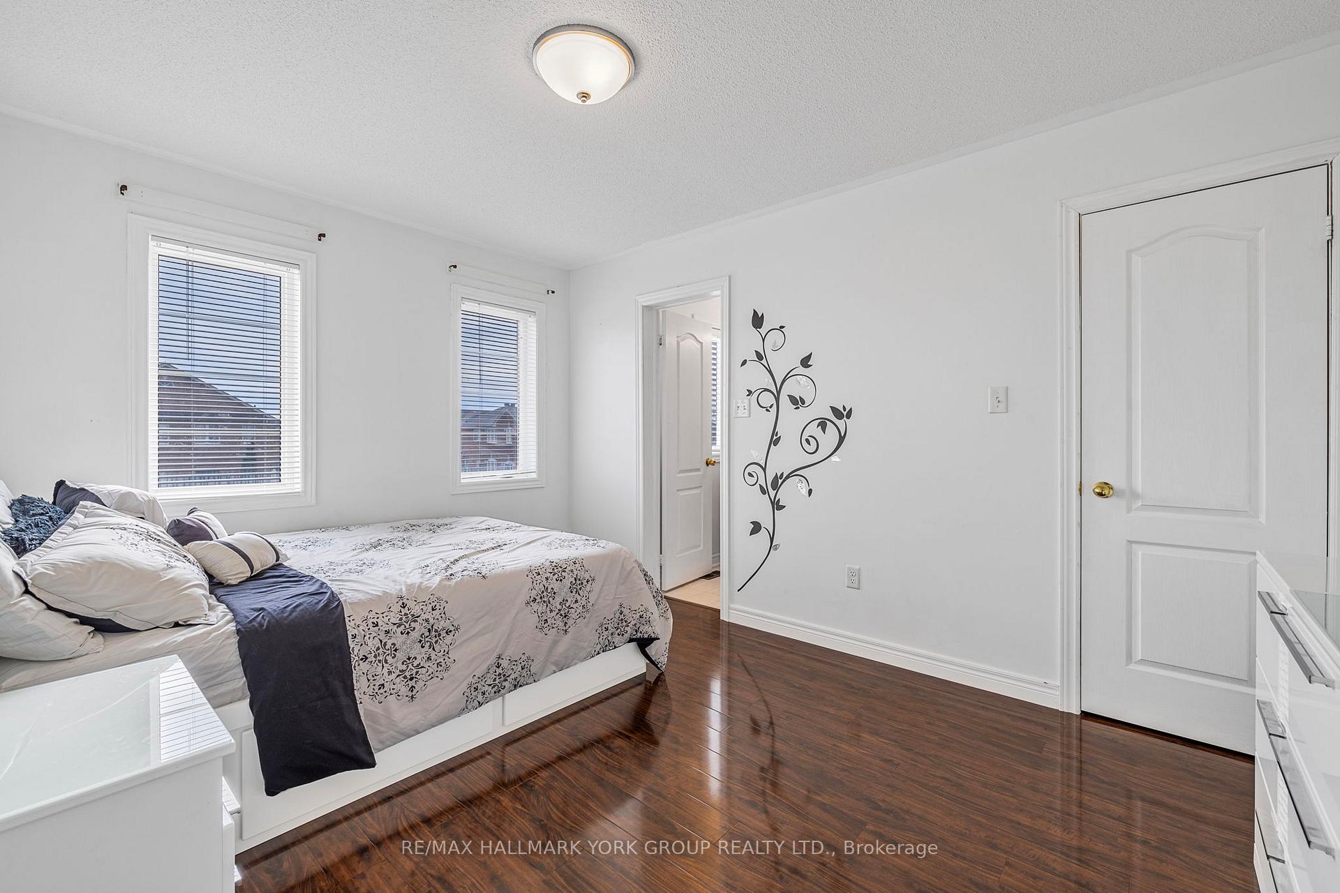 Photo 21 of 240 Borealis Avenue, Aurora, Bayview Northeast — HOMEH