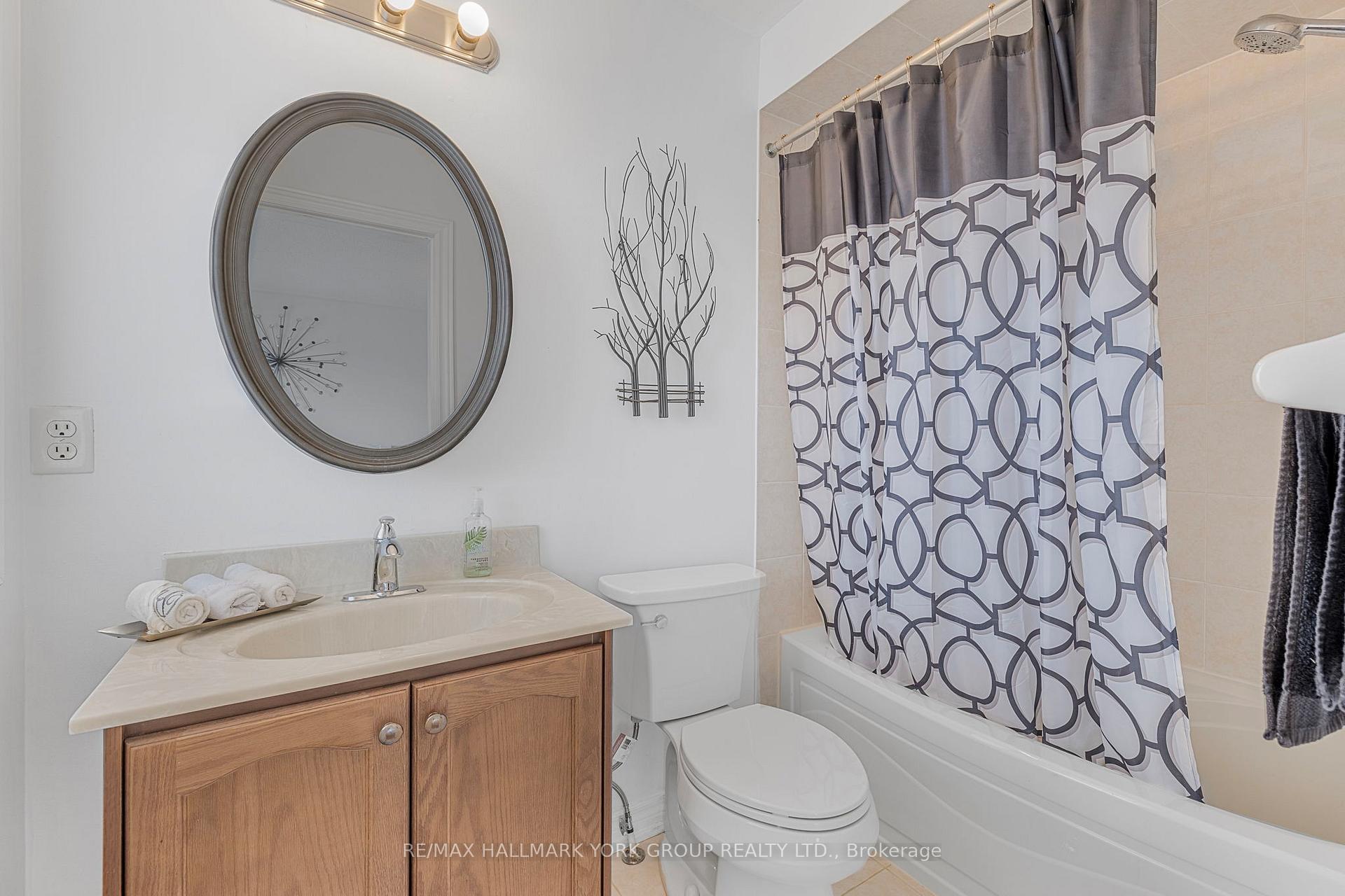 Photo 22 of 240 Borealis Avenue, Aurora, Bayview Northeast — HOMEH