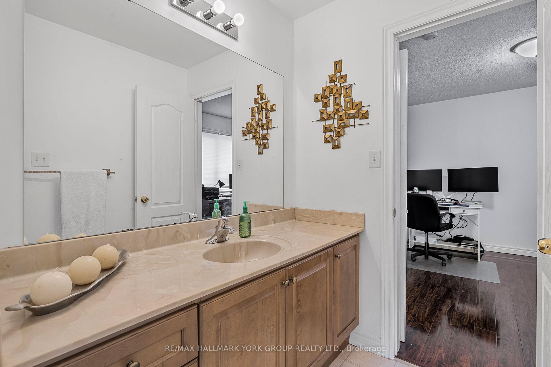 Photo 25 of 240 Borealis Avenue, Aurora, Bayview Northeast — HOMEH