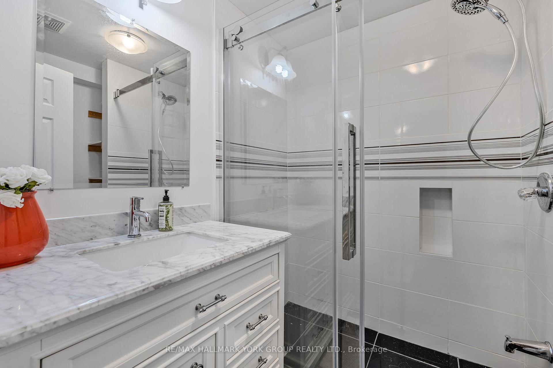 Photo 32 of 240 Borealis Avenue, Aurora, Bayview Northeast — HOMEH