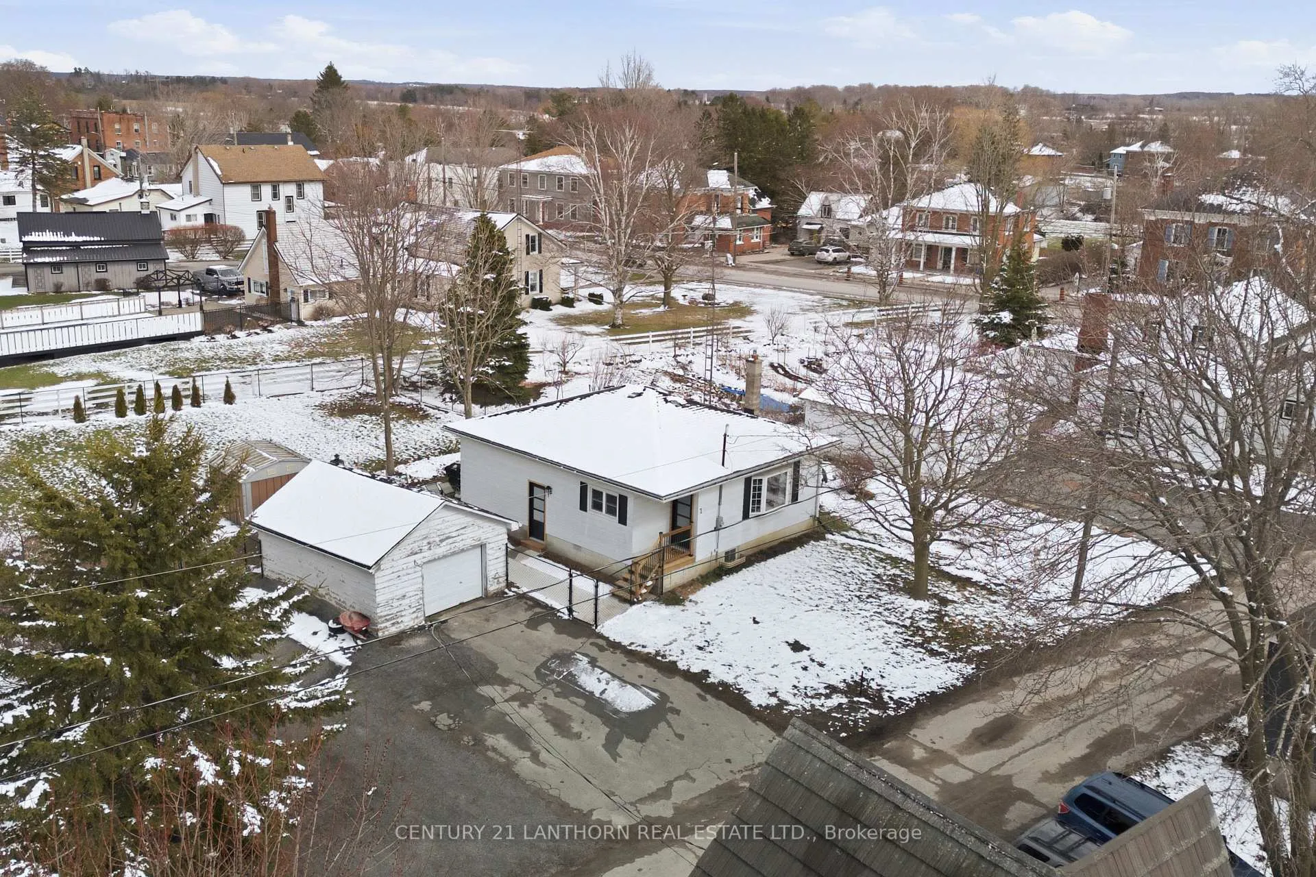 Photo 1 of 2 Duncan Street, Prince Edward County, Bloomfield Ward — HOMEH