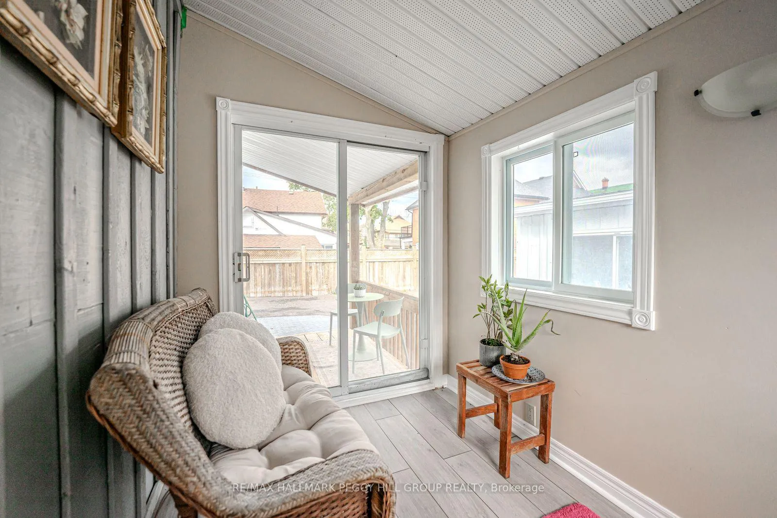 Photo 8 of 131 Sanford Street, Barrie, Sanford — HOMEH