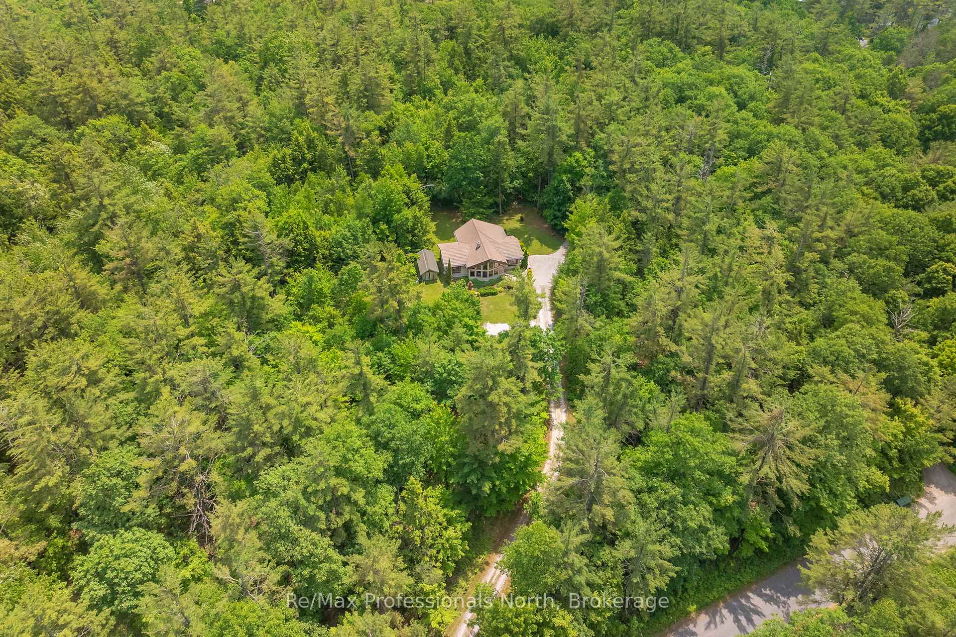 Photo 2 of 1279 Graham Road, Gravenhurst, Morrison — HOMEH