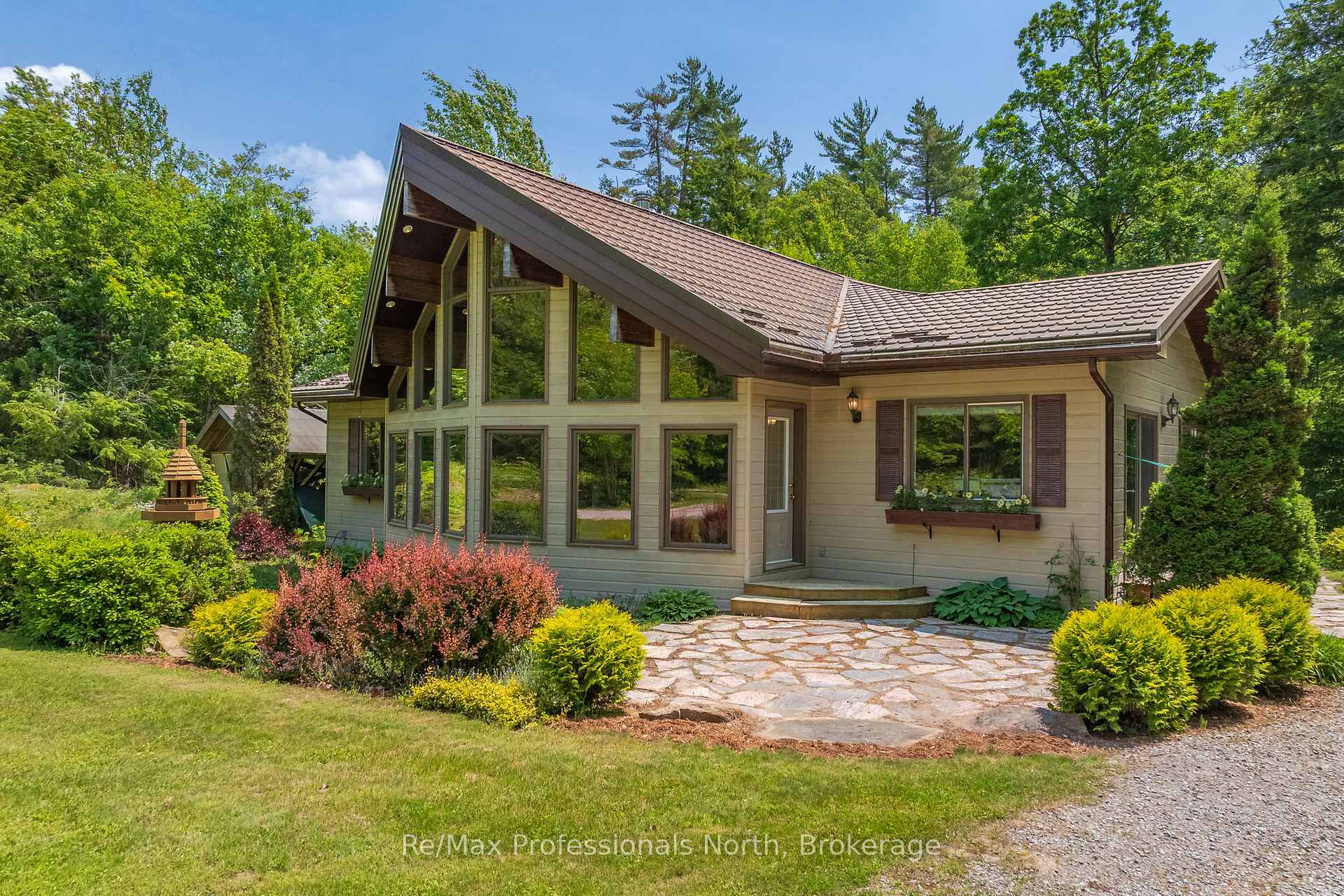 Photo 4 of 1279 Graham Road, Gravenhurst, Morrison — HOMEH