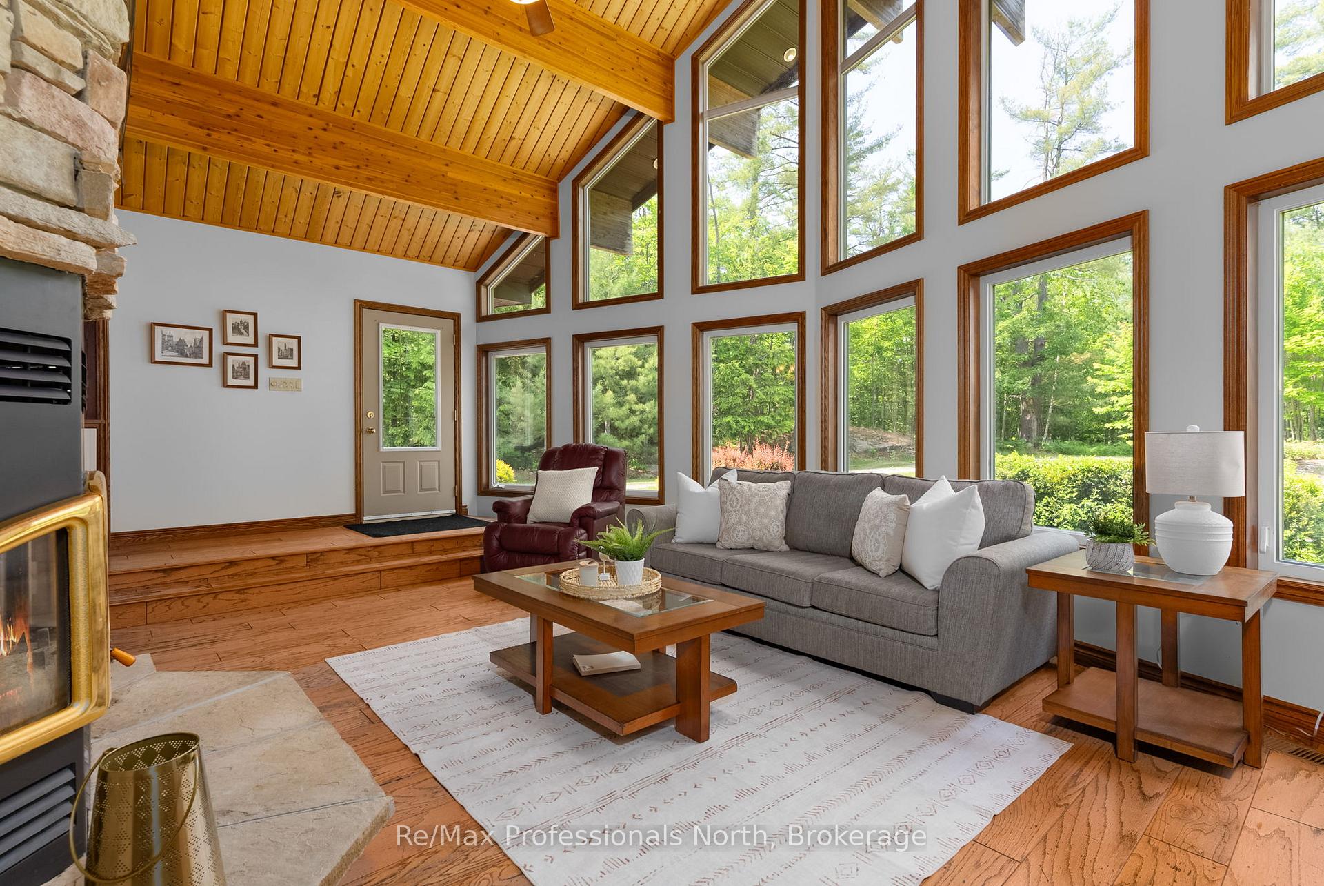 Photo 5 of 1279 Graham Road, Gravenhurst, Morrison — HOMEH