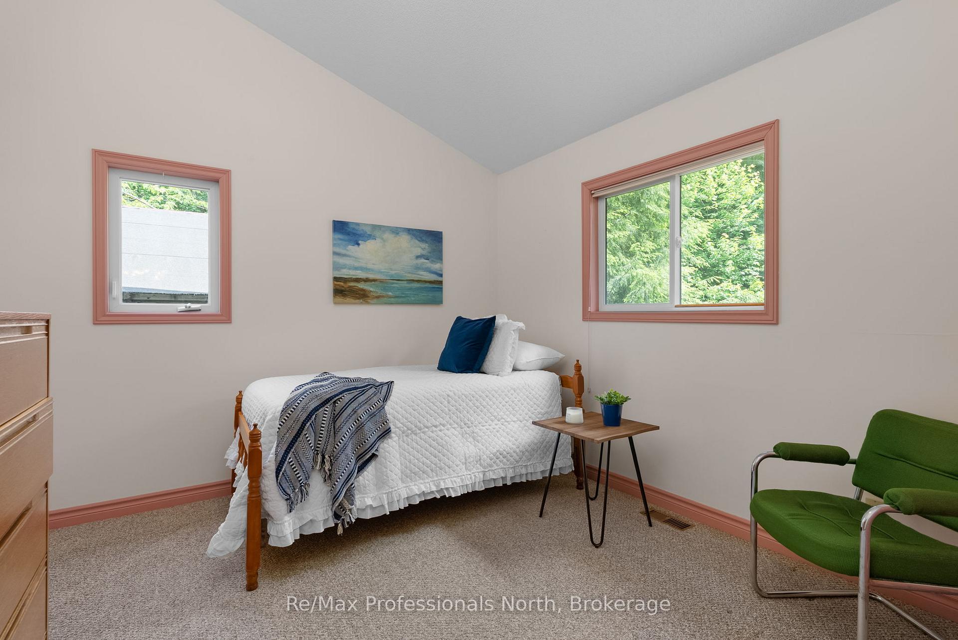 Photo 17 of 1279 Graham Road, Gravenhurst, Morrison — HOMEH