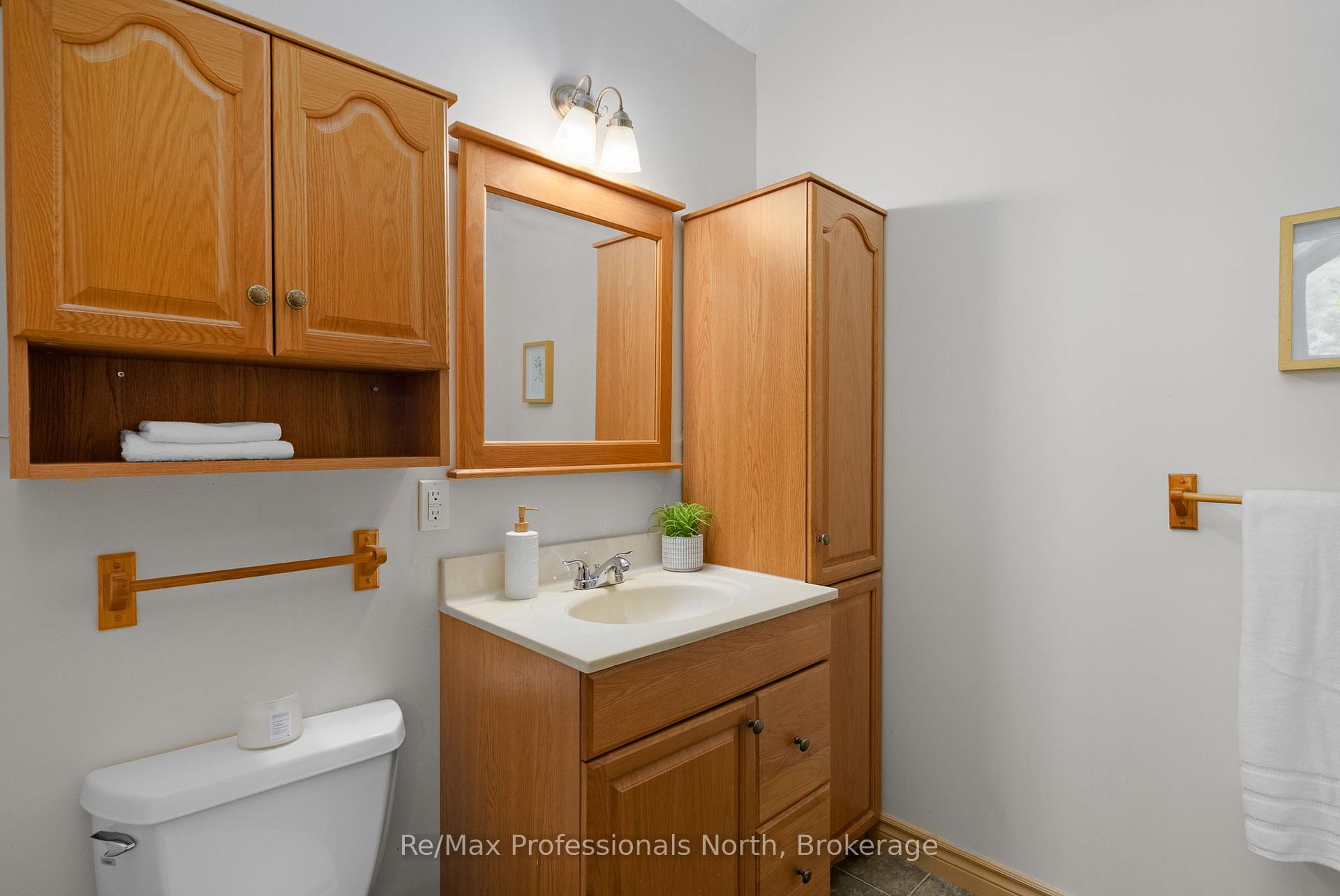 Photo 19 of 1279 Graham Road, Gravenhurst, Morrison — HOMEH