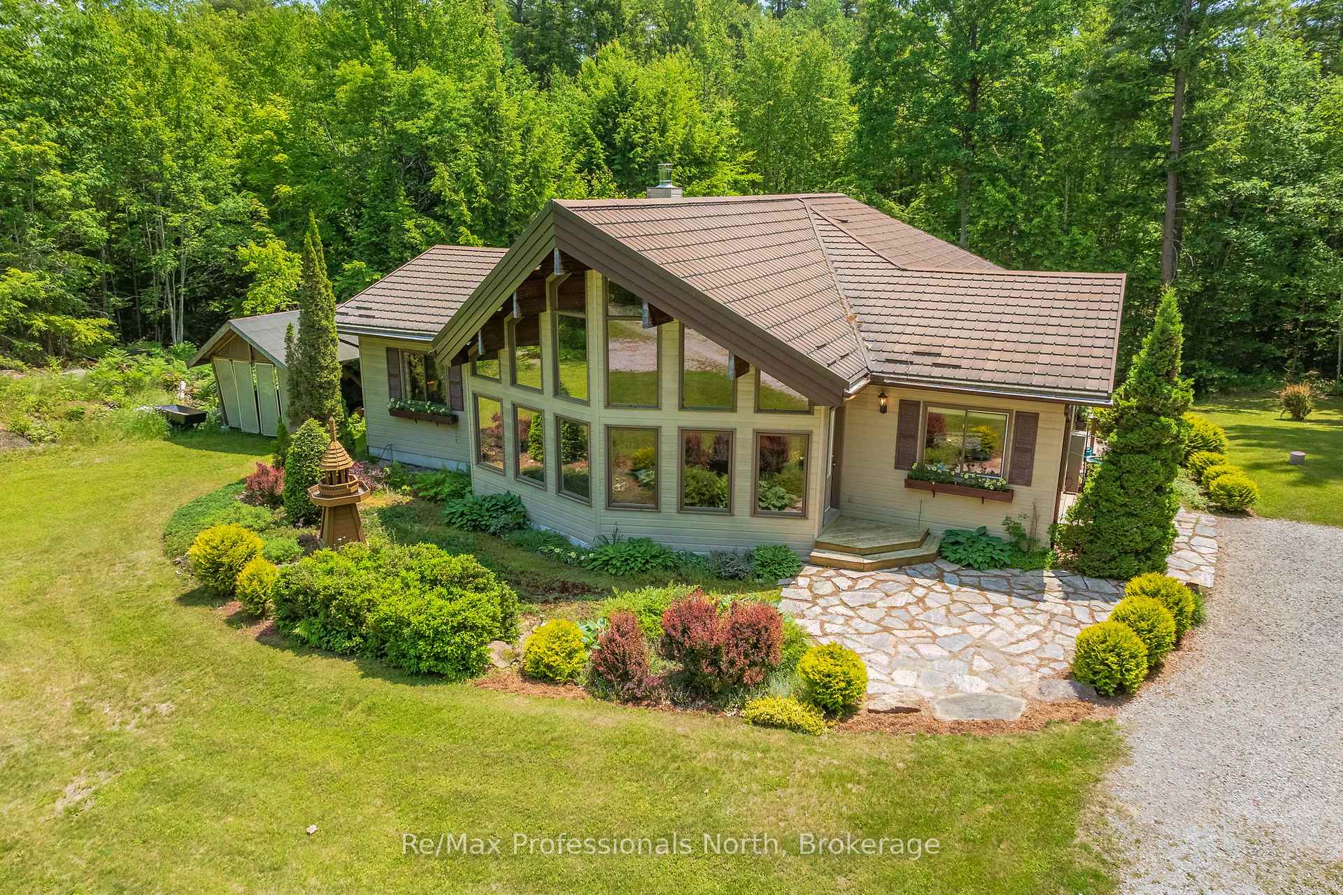 Photo 39 of 1279 Graham Road, Gravenhurst, Morrison — HOMEH