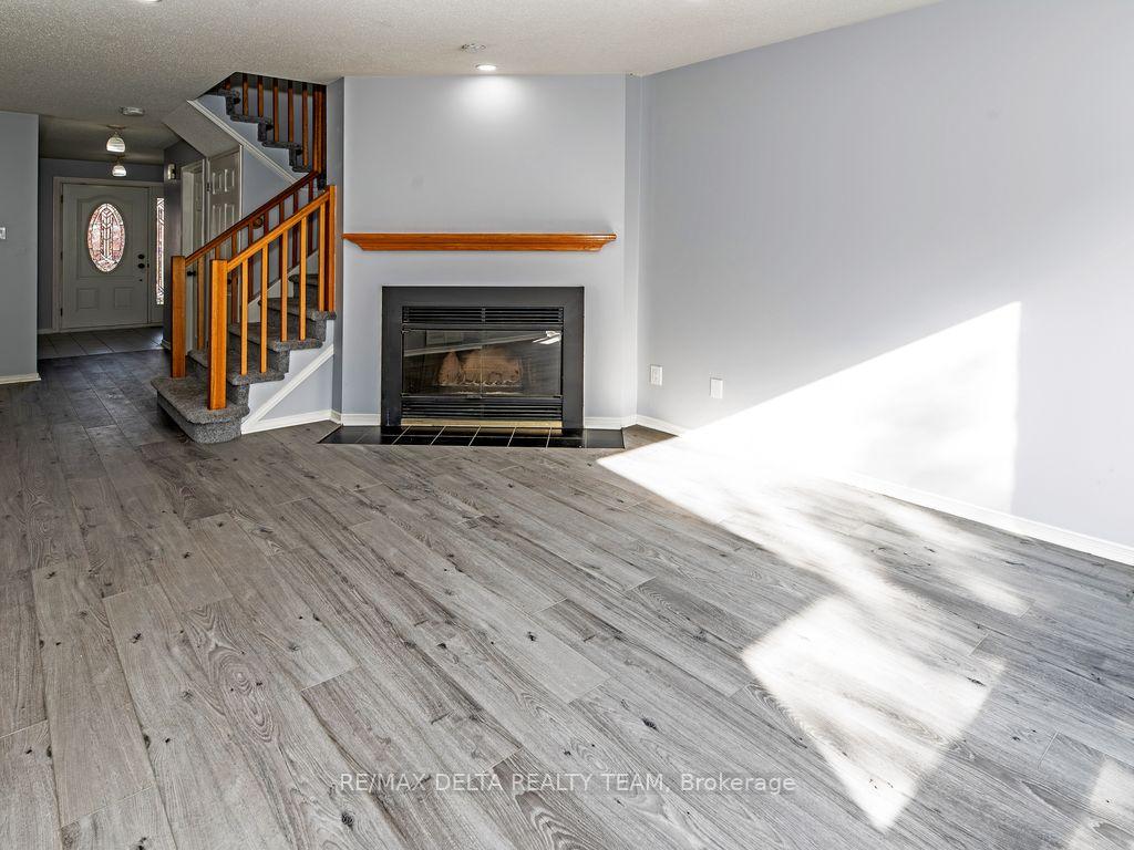 Photo 10 of 297 Stoneway Drive, Ottawa, Barrhaven East — HOMEH