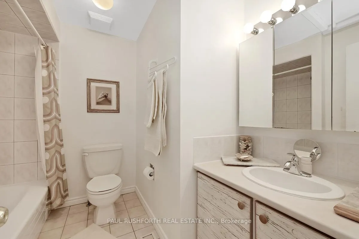 Photo 18 of 1400 Lassiter Terrace, Ottawa, Beaconwood — HOMEH