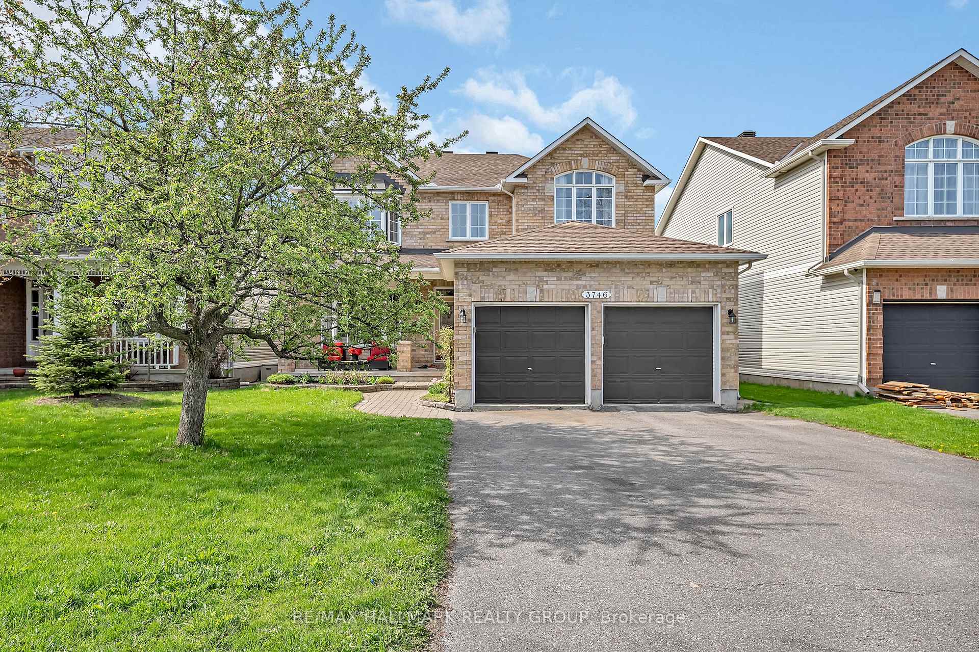 Photo 1 of 3746 Twin Falls Place, Ottawa, Riverside South/Gloucester Glen — HOMEH