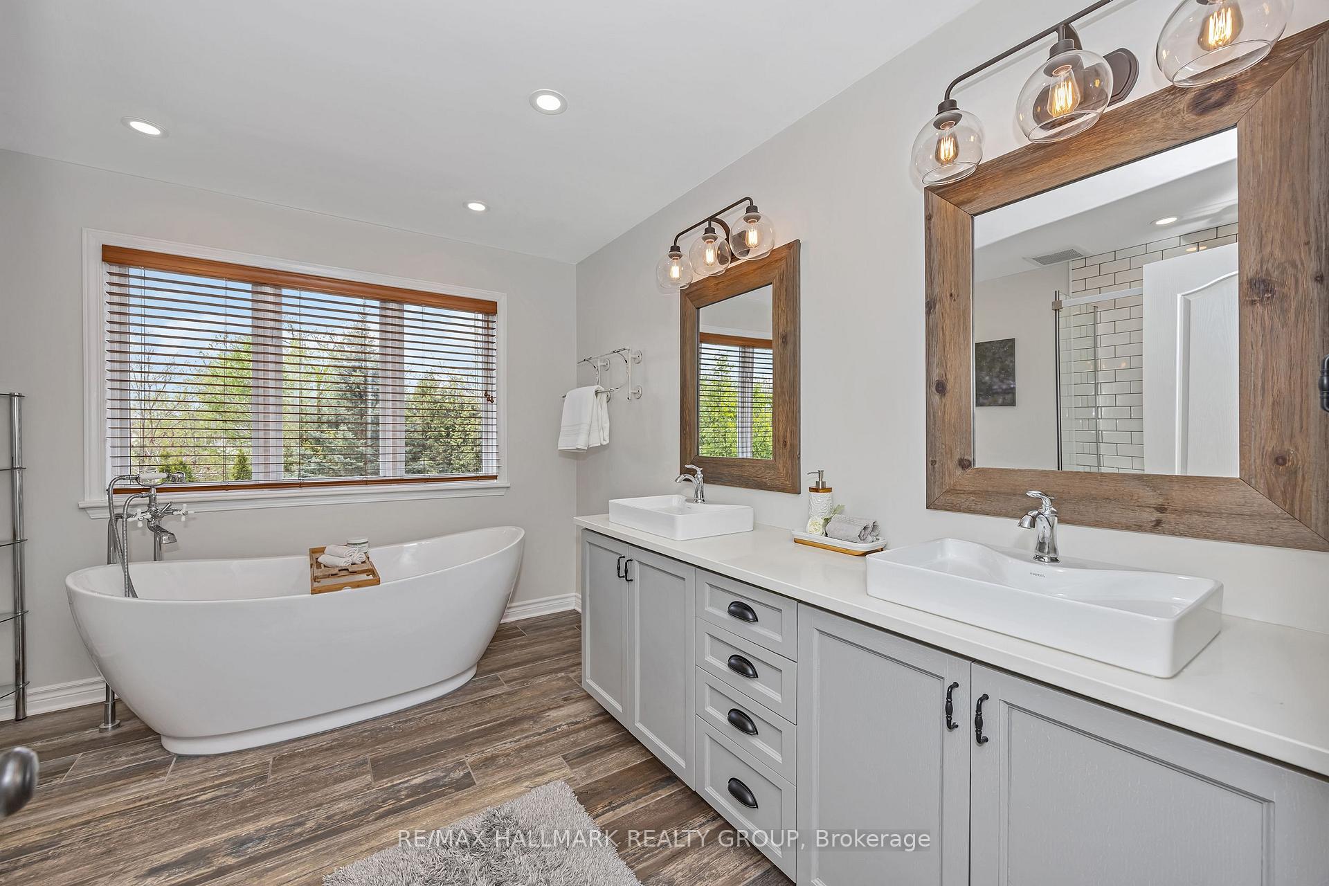 Photo 20 of 3746 Twin Falls Place, Ottawa, Riverside South/Gloucester Glen — HOMEH