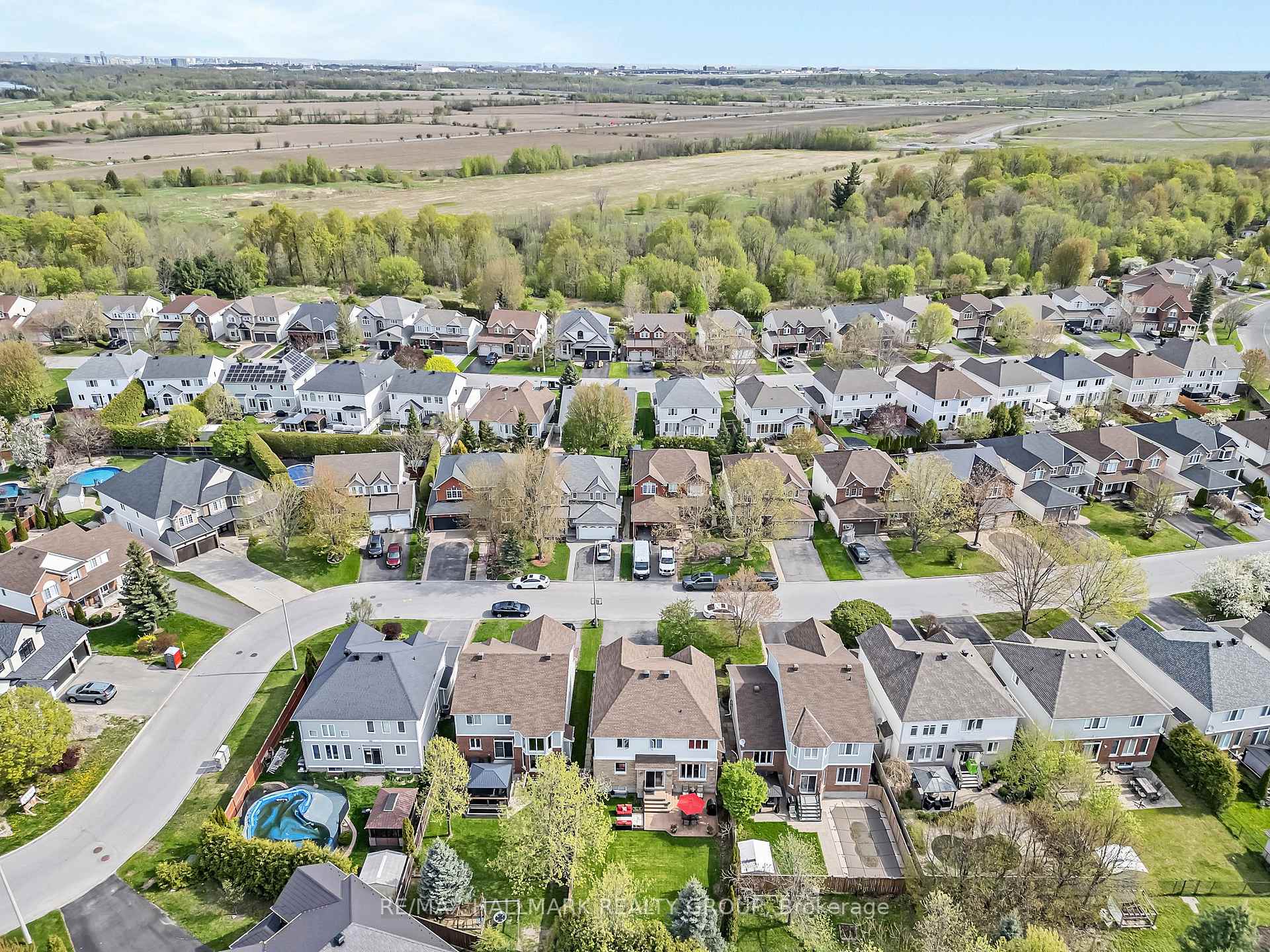 Photo 42 of 3746 Twin Falls Place, Ottawa, Riverside South/Gloucester Glen — HOMEH