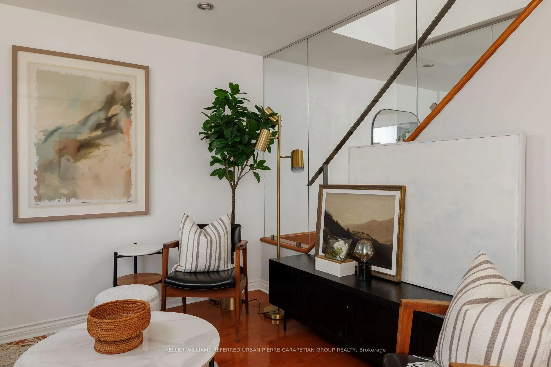 Photo 9 of 158 Galt Avenue N, Toronto, South Riverdale — HOMEH