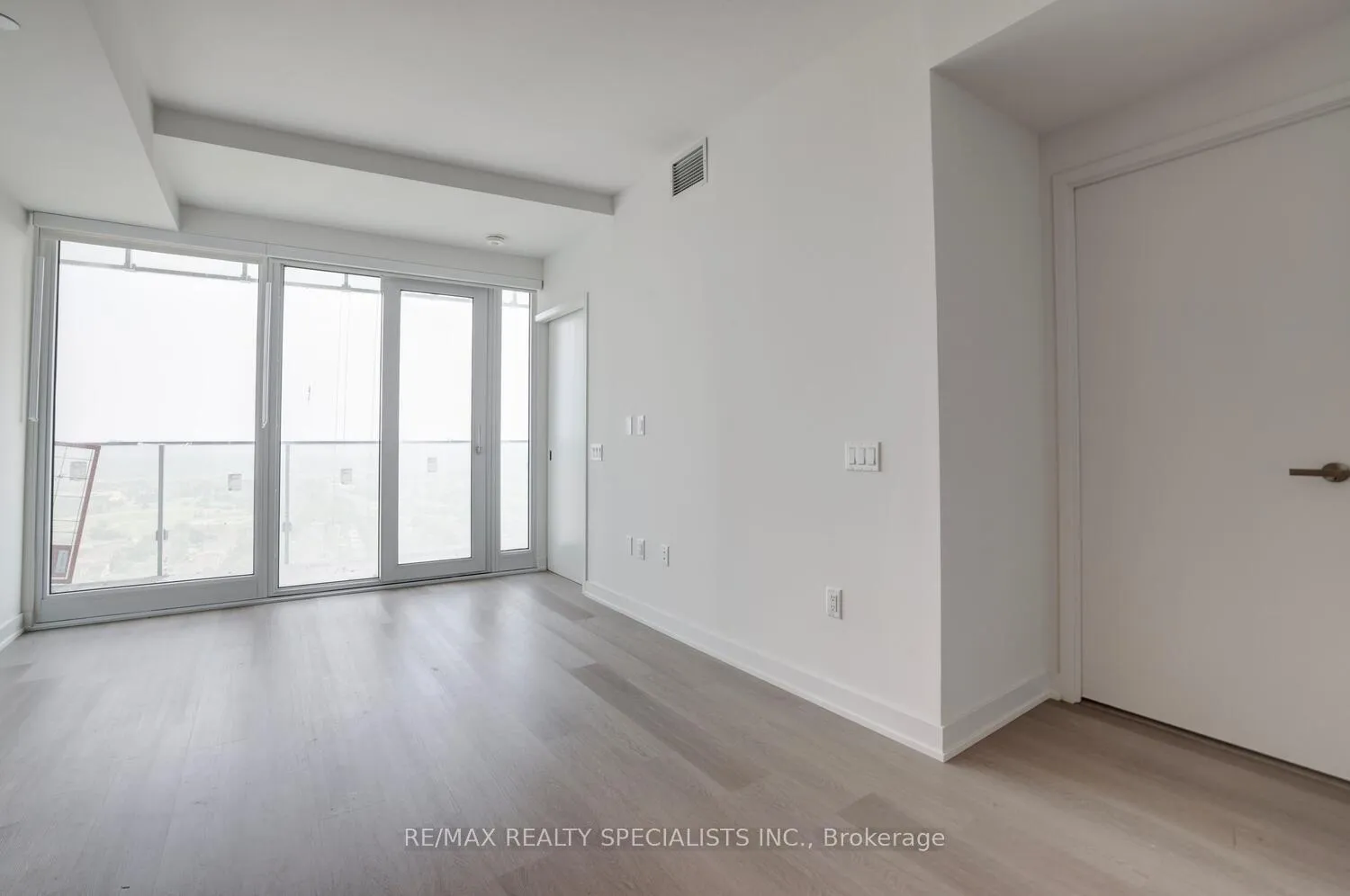 Photo 15 of Unit 2008, 3883 Quartz Road, Mississauga, City Centre — HOMEH