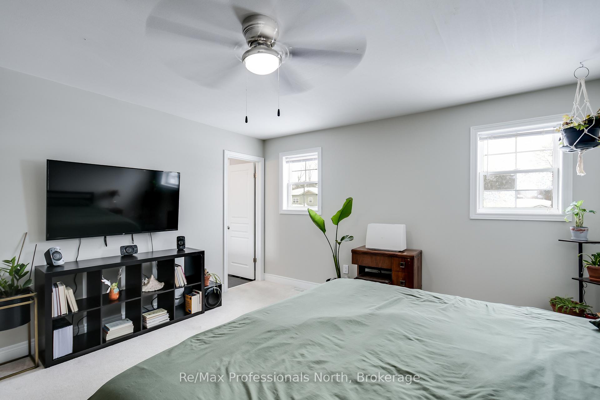 Photo 19 of 230 Pine Street, Gravenhurst, Muskoka (S) — HOMEH