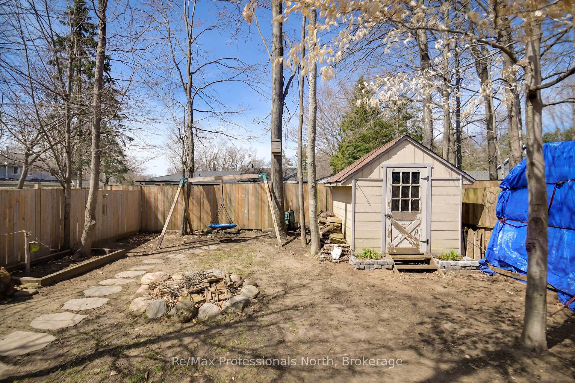 Photo 31 of 230 Pine Street, Gravenhurst, Muskoka (S) — HOMEH