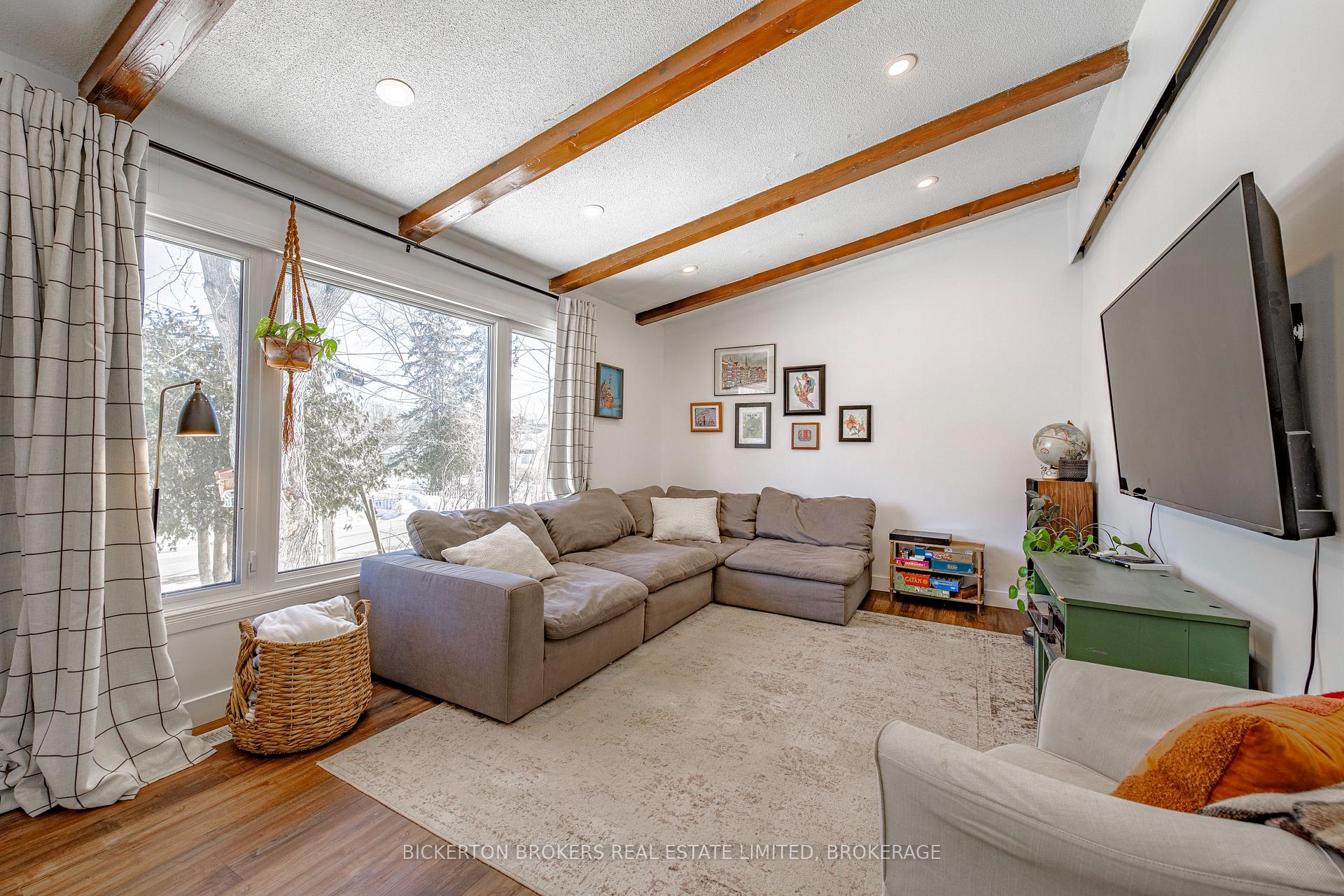 Photo 15 of 110 Birch Street N, Gananoque — HOMEH