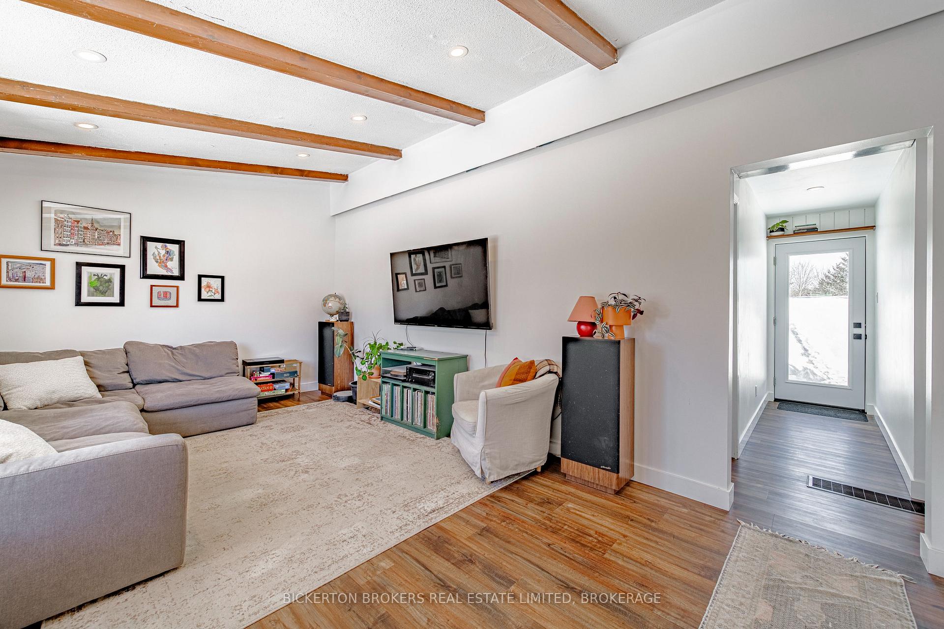 Photo 17 of 110 Birch Street N, Gananoque — HOMEH