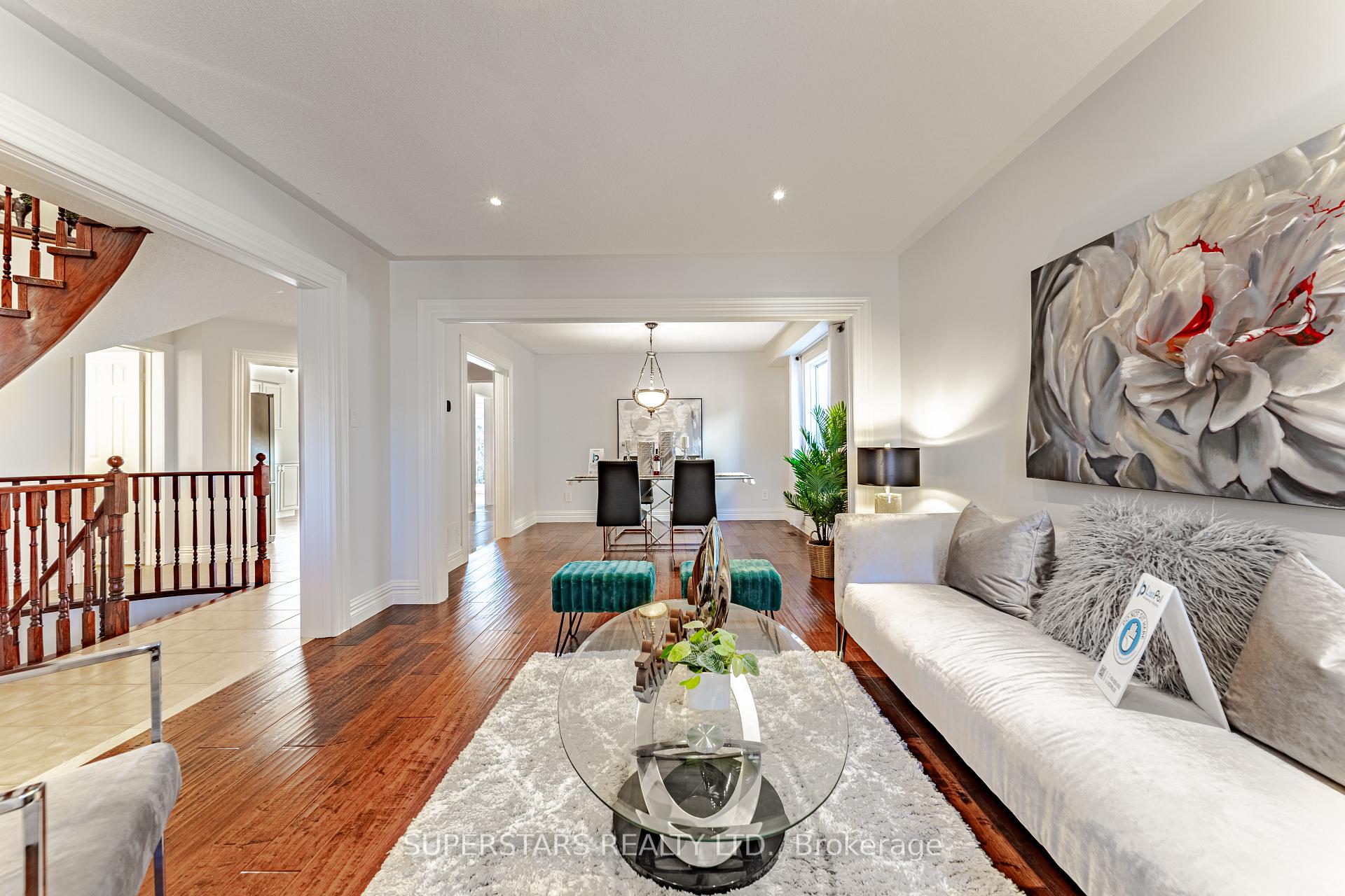 Photo 5 of 51 Kerrison Drive W, Ajax, Central — HOMEH