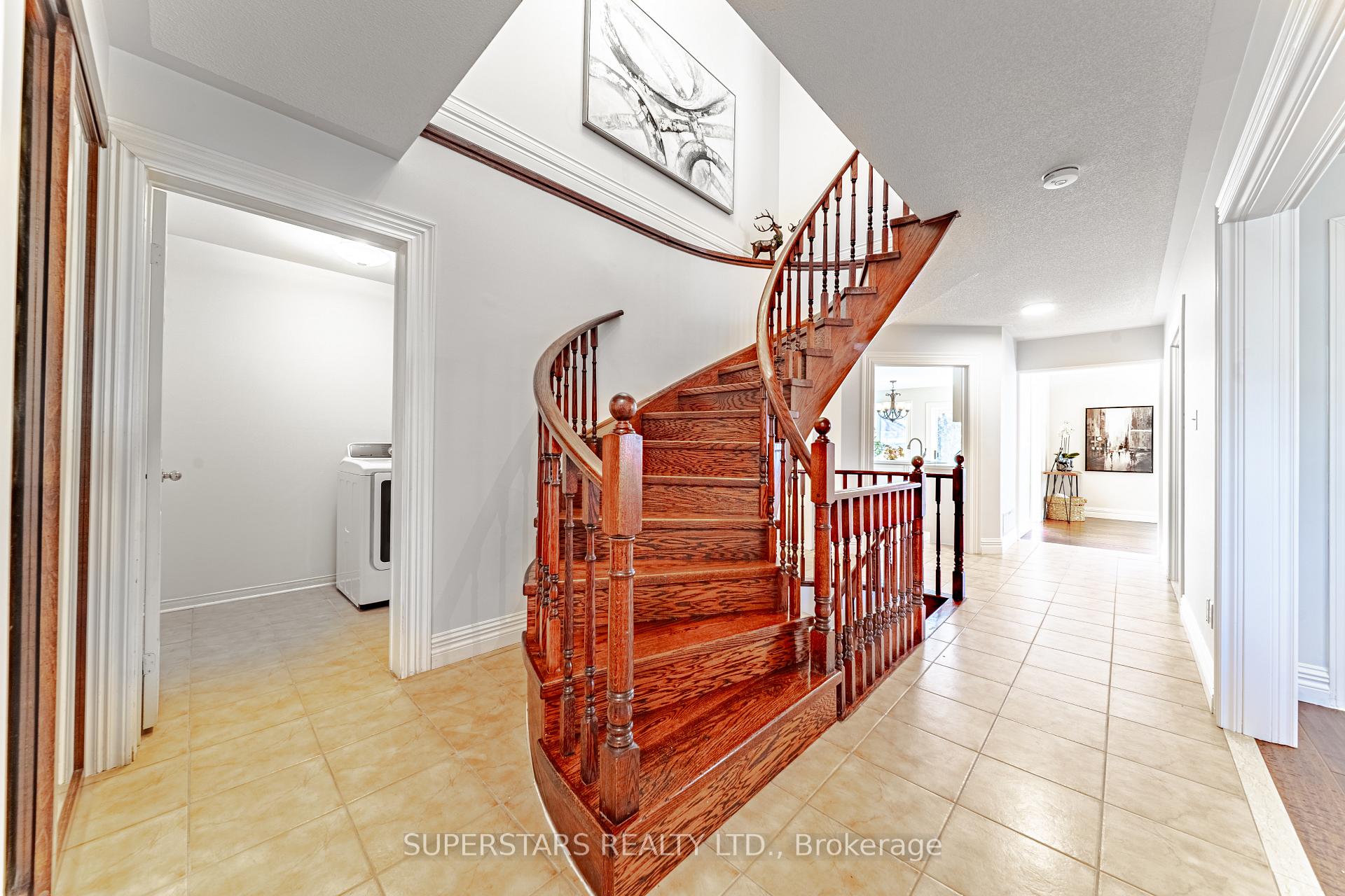 Photo 17 of 51 Kerrison Drive W, Ajax, Central — HOMEH