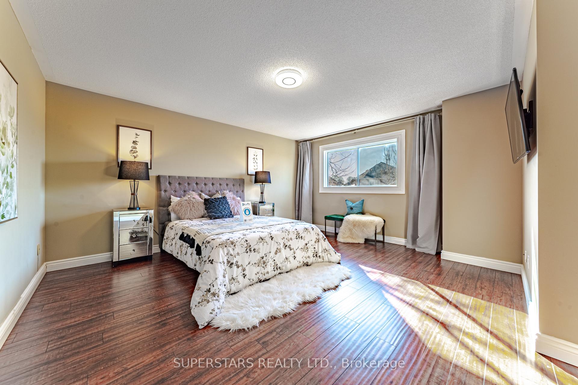 Photo 19 of 51 Kerrison Drive W, Ajax, Central — HOMEH