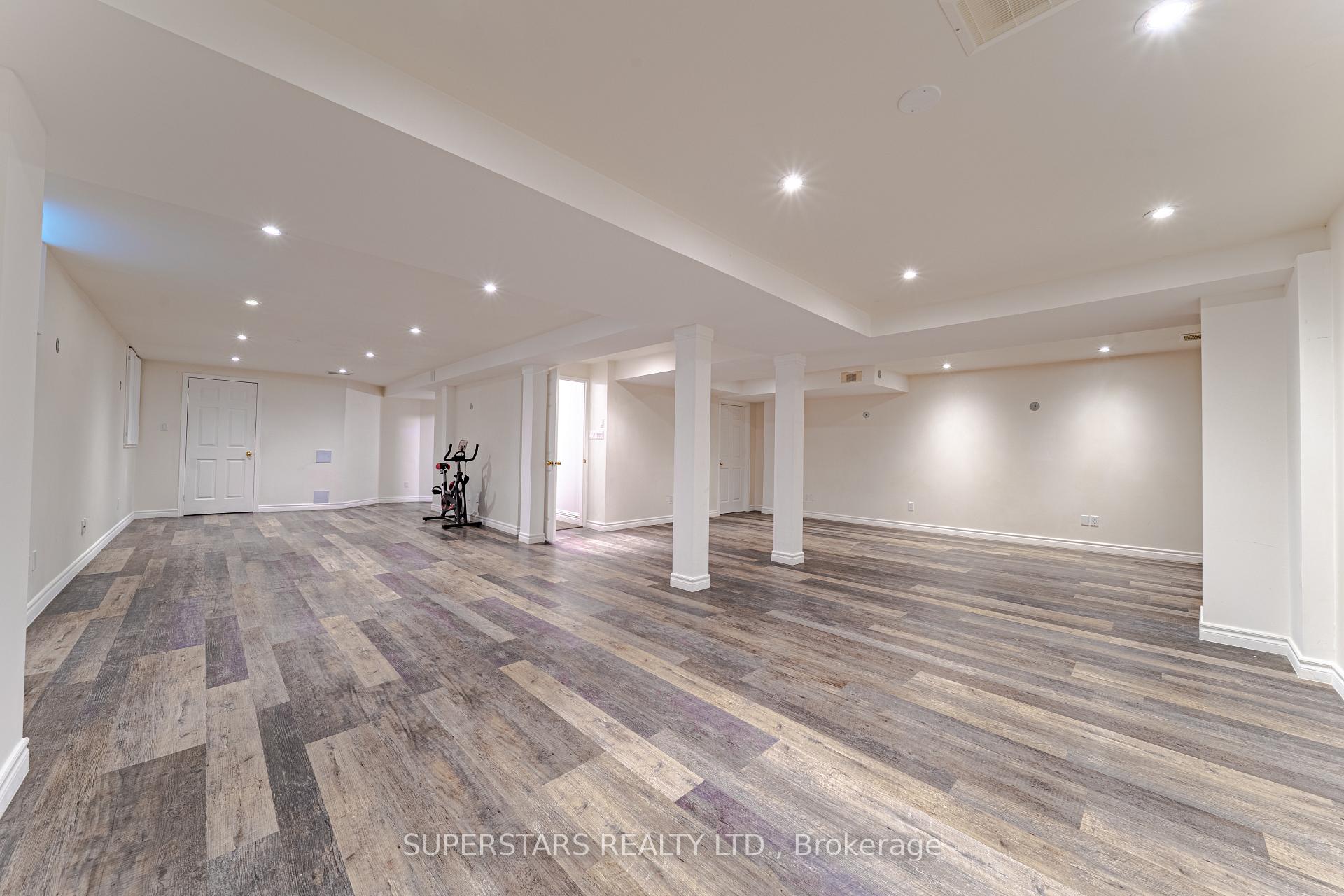 Photo 35 of 51 Kerrison Drive W, Ajax, Central — HOMEH