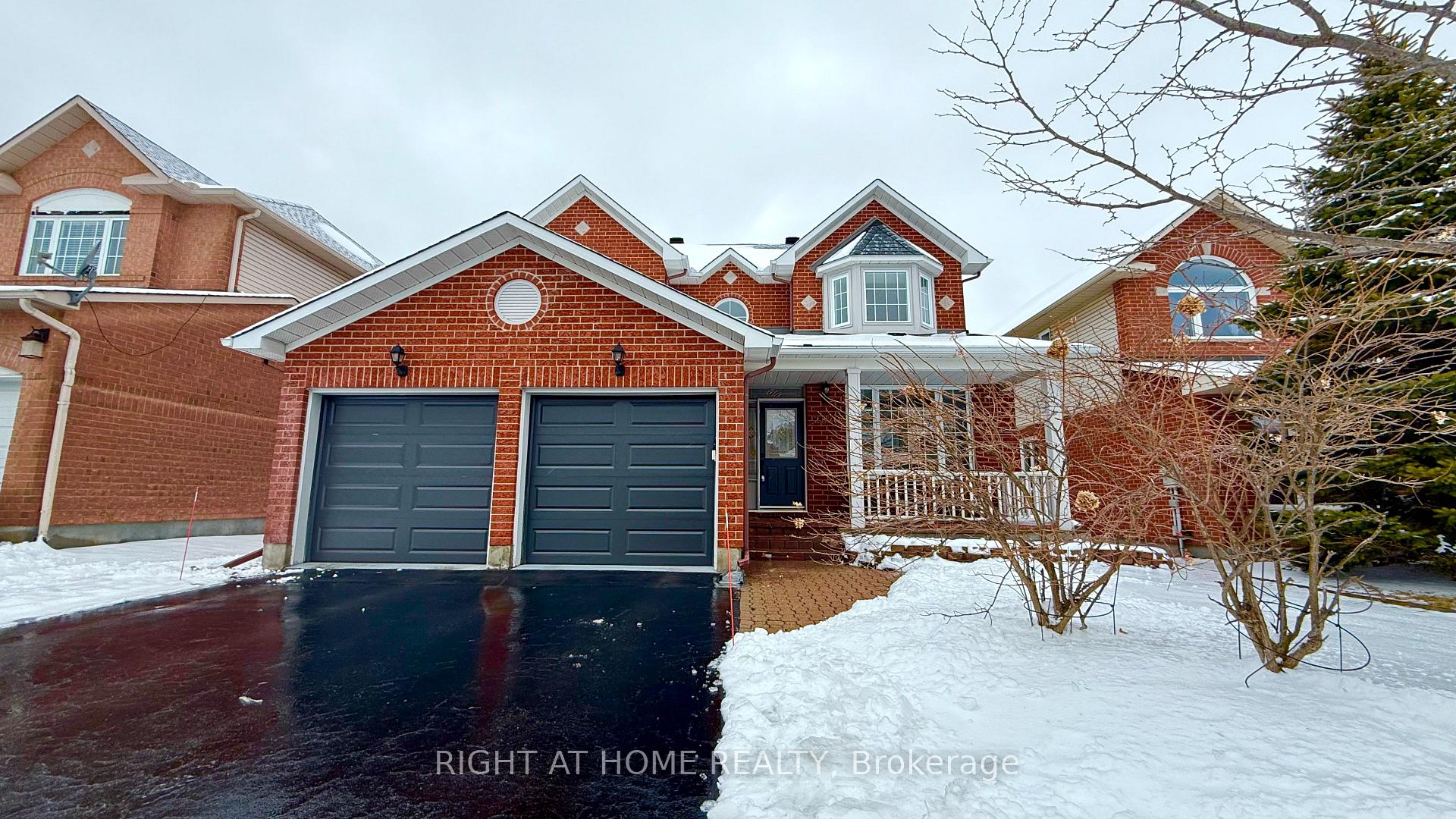 Photo 3 of 2820 Hank Rivers Drive, Ottawa, Upper Hunt Club — HOMEH