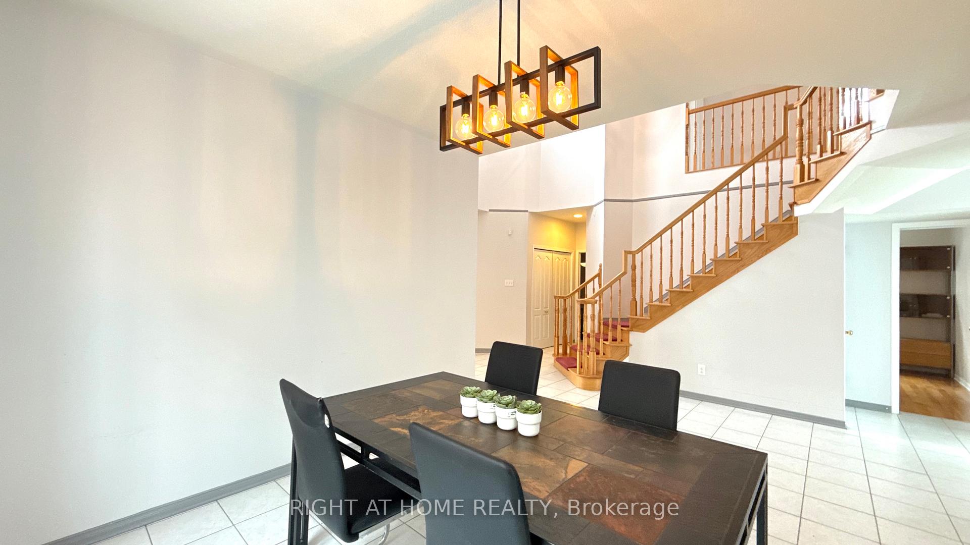 Photo 10 of 2820 Hank Rivers Drive, Ottawa, Upper Hunt Club — HOMEH