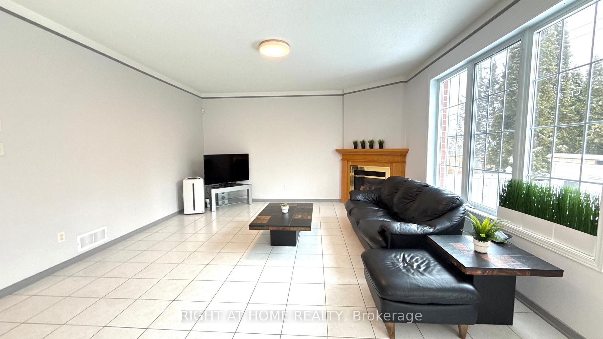 Photo 12 of 2820 Hank Rivers Drive, Ottawa, Upper Hunt Club — HOMEH