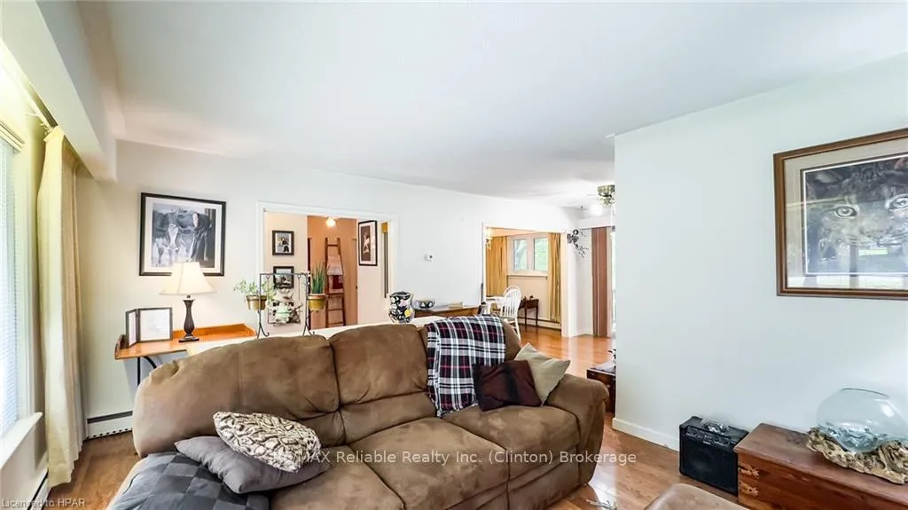 Photo 8 of 140 Raglan Street, Central Huron, Clinton — HOMEH