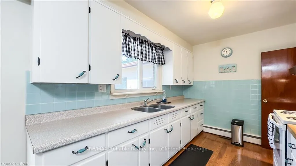 Photo 15 of 140 Raglan Street, Central Huron, Clinton — HOMEH