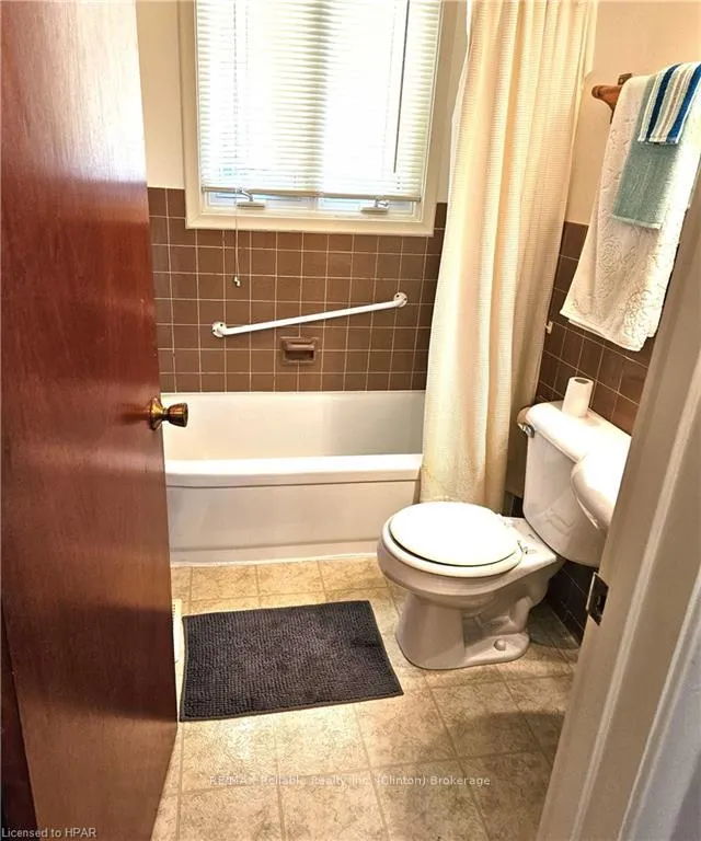 Photo 24 of 140 Raglan Street, Central Huron, Clinton — HOMEH