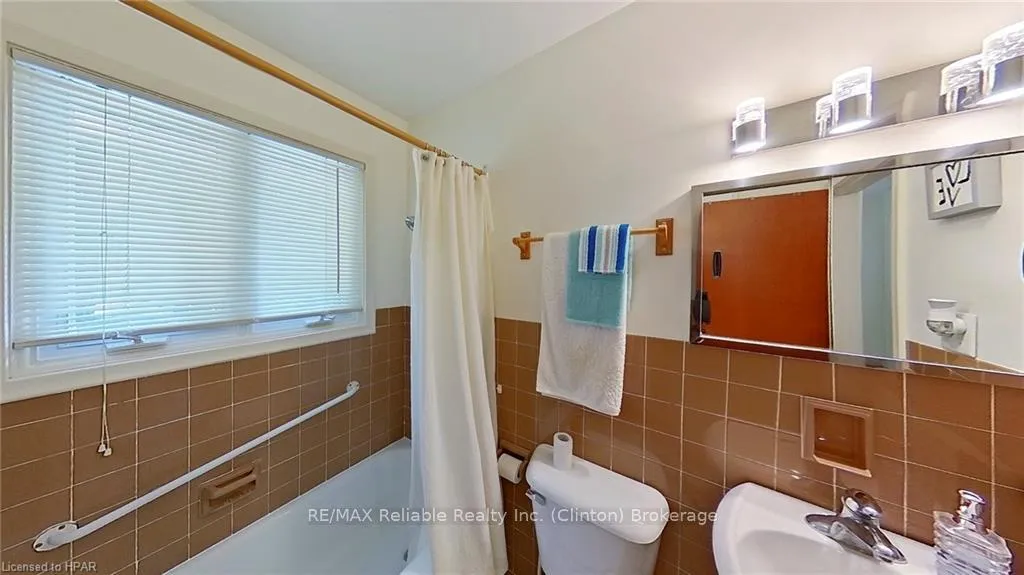 Photo 25 of 140 Raglan Street, Central Huron, Clinton — HOMEH