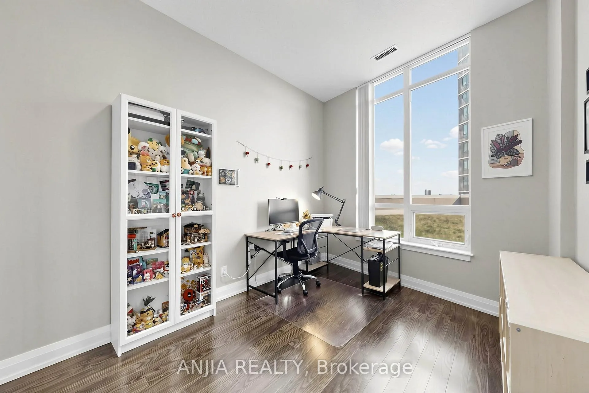 Photo 23 of Unit 331, 7161 Yonge Street, Markham, Thornhill — HOMEH