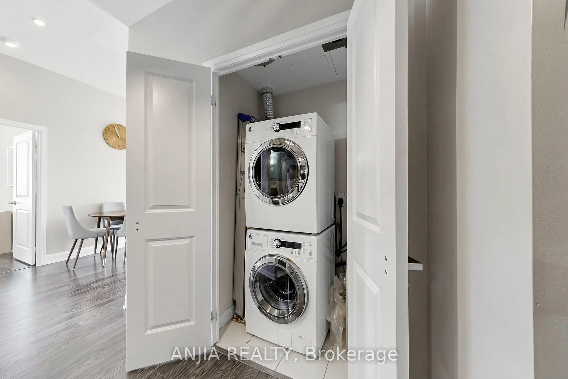 Photo 27 of Unit 331, 7161 Yonge Street, Markham, Thornhill — HOMEH