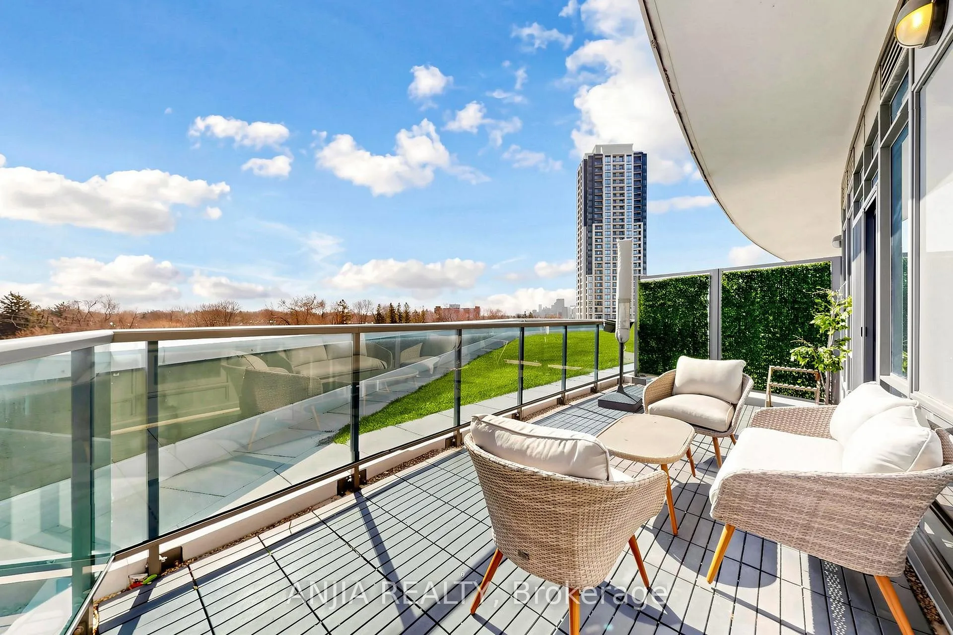 Photo 29 of Unit 331, 7161 Yonge Street, Markham, Thornhill — HOMEH