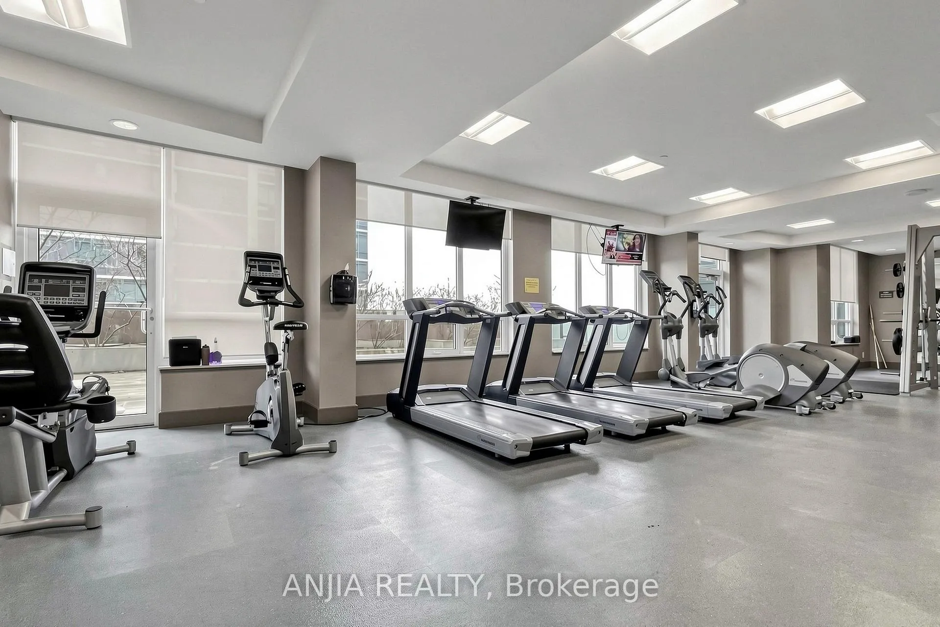 Photo 34 of Unit 331, 7161 Yonge Street, Markham, Thornhill — HOMEH