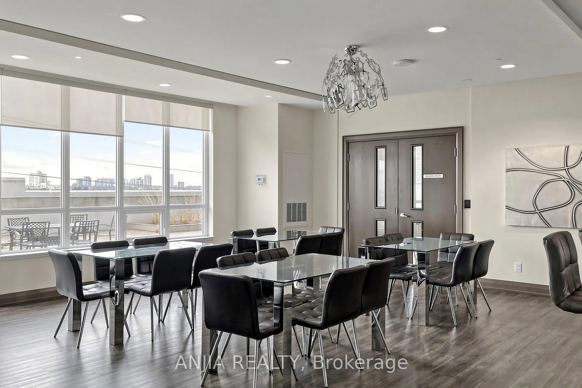 Photo 36 of Unit 331, 7161 Yonge Street, Markham, Thornhill — HOMEH