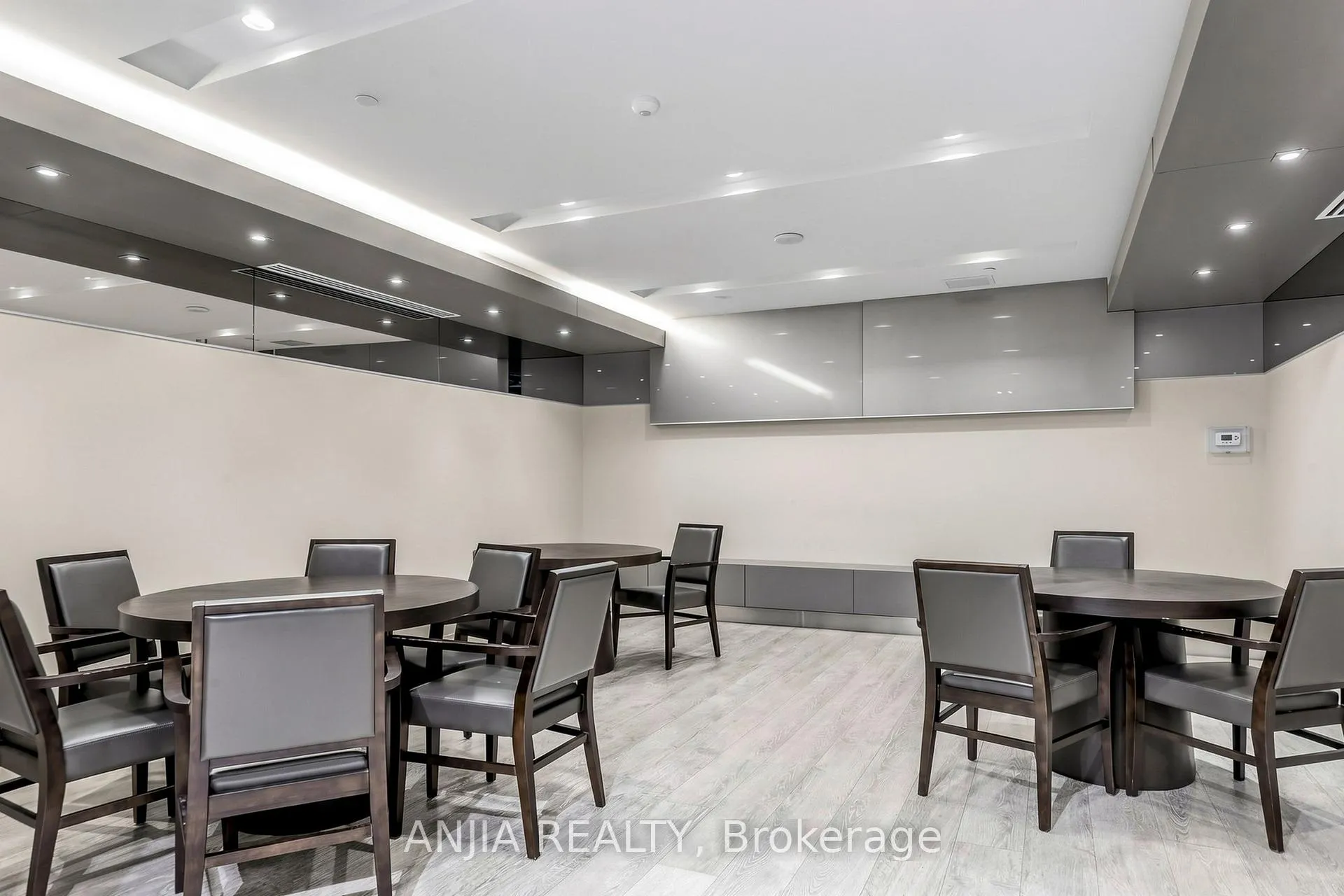 Photo 37 of Unit 331, 7161 Yonge Street, Markham, Thornhill — HOMEH